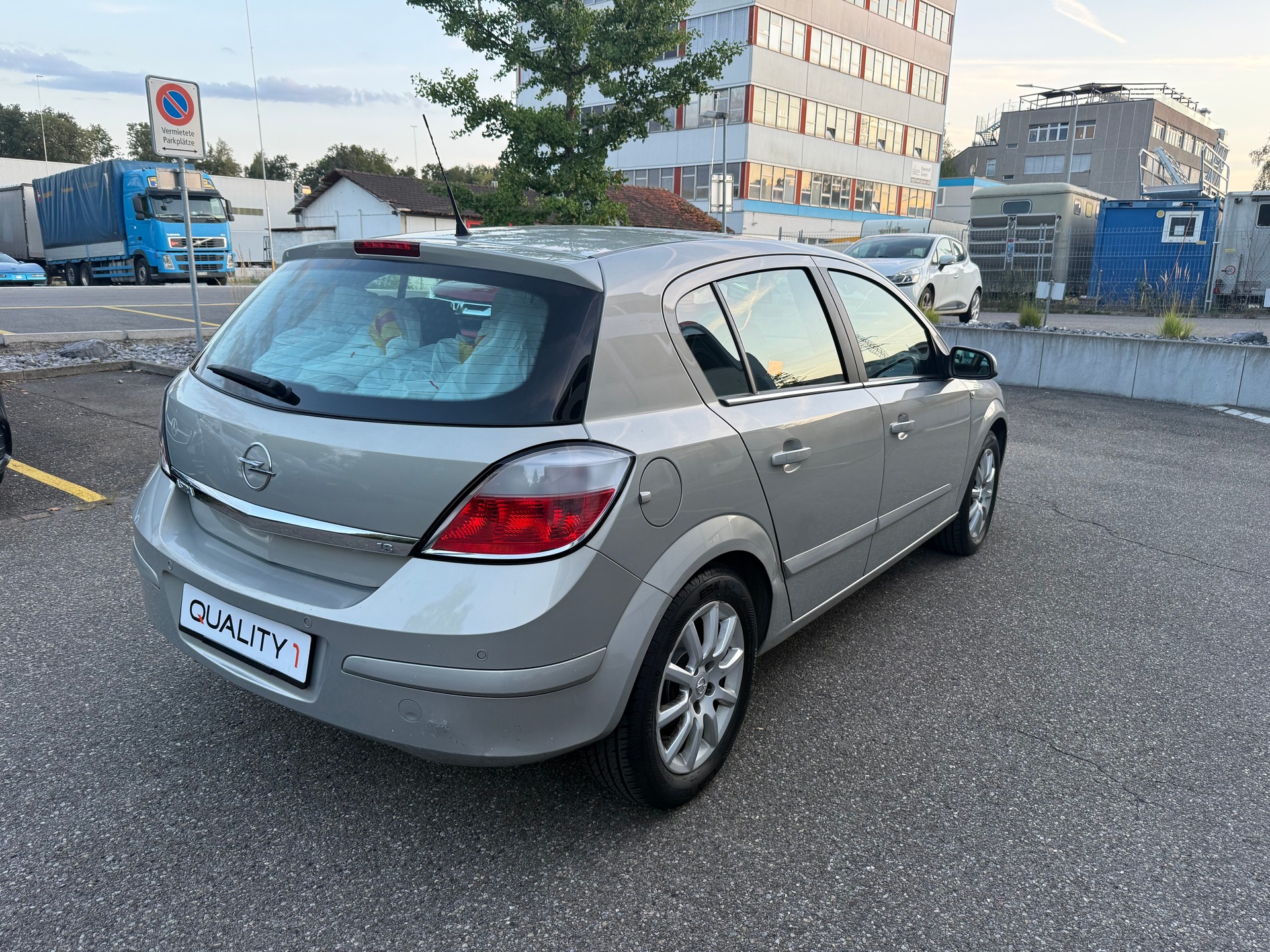 OPEL Astra 1.8i 16V Sport-image-5