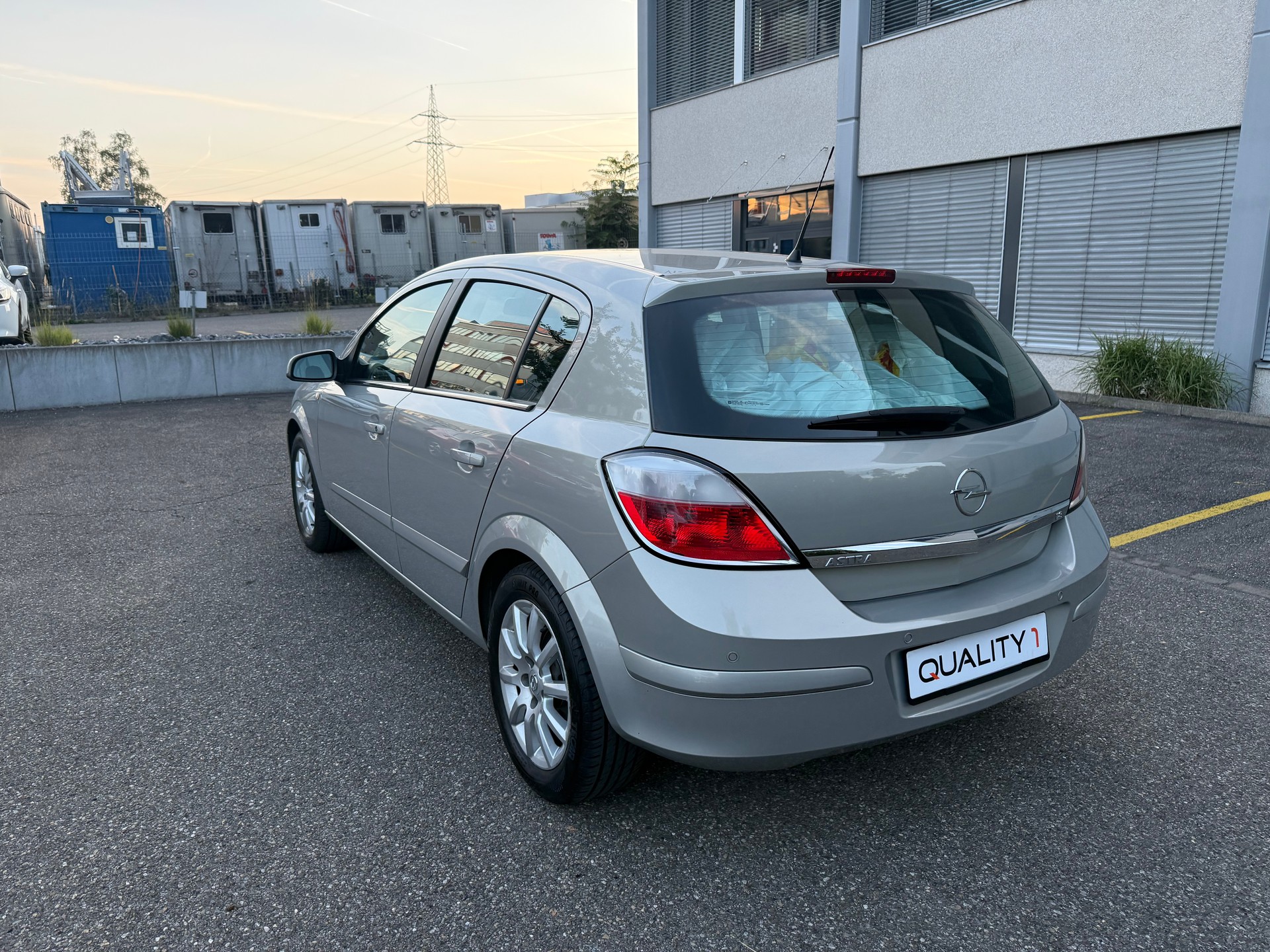 OPEL Astra 1.8i 16V Sport-image-3