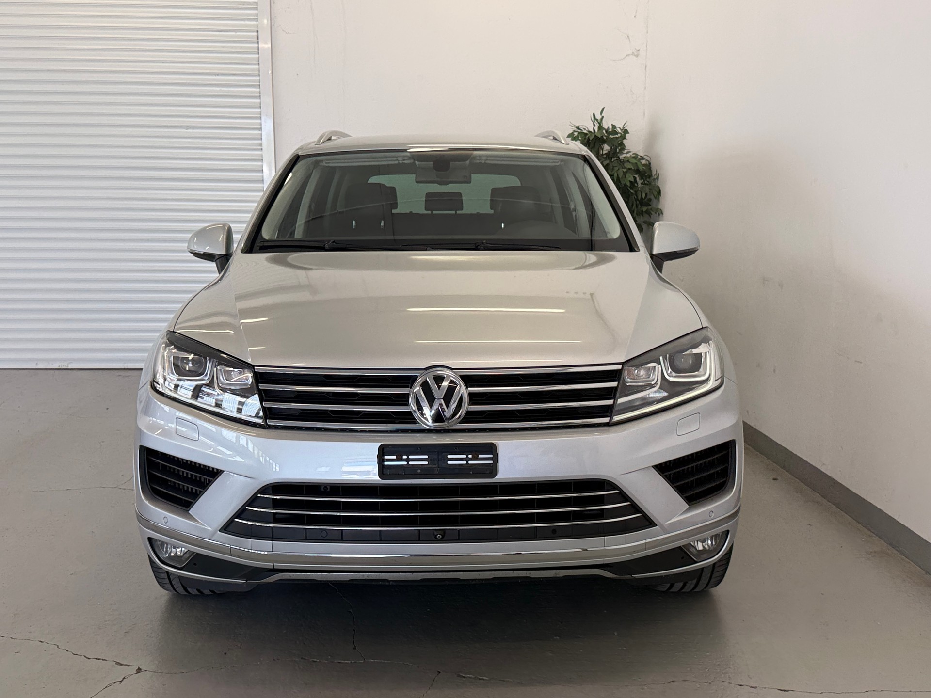 VW Touareg 3.0 TDI BlueMotion Technology Tiptronic-image-1