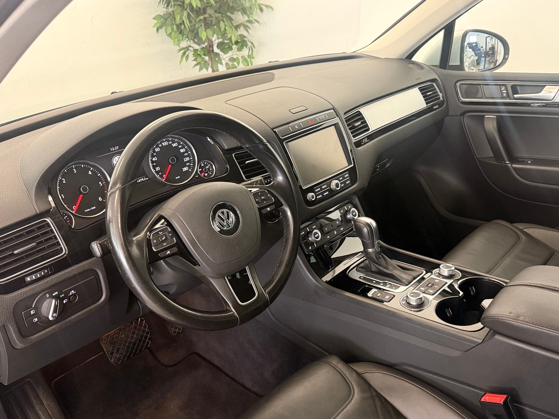 VW Touareg 3.0 TDI BlueMotion Technology Tiptronic-image-6