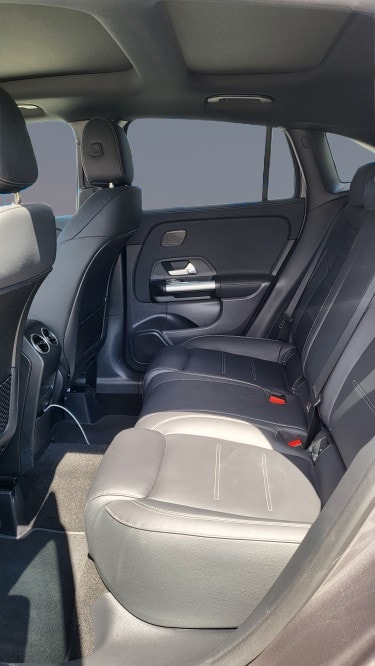 MERCEDES-BENZ GLA 250 4Matic 8G-DCT-image-12