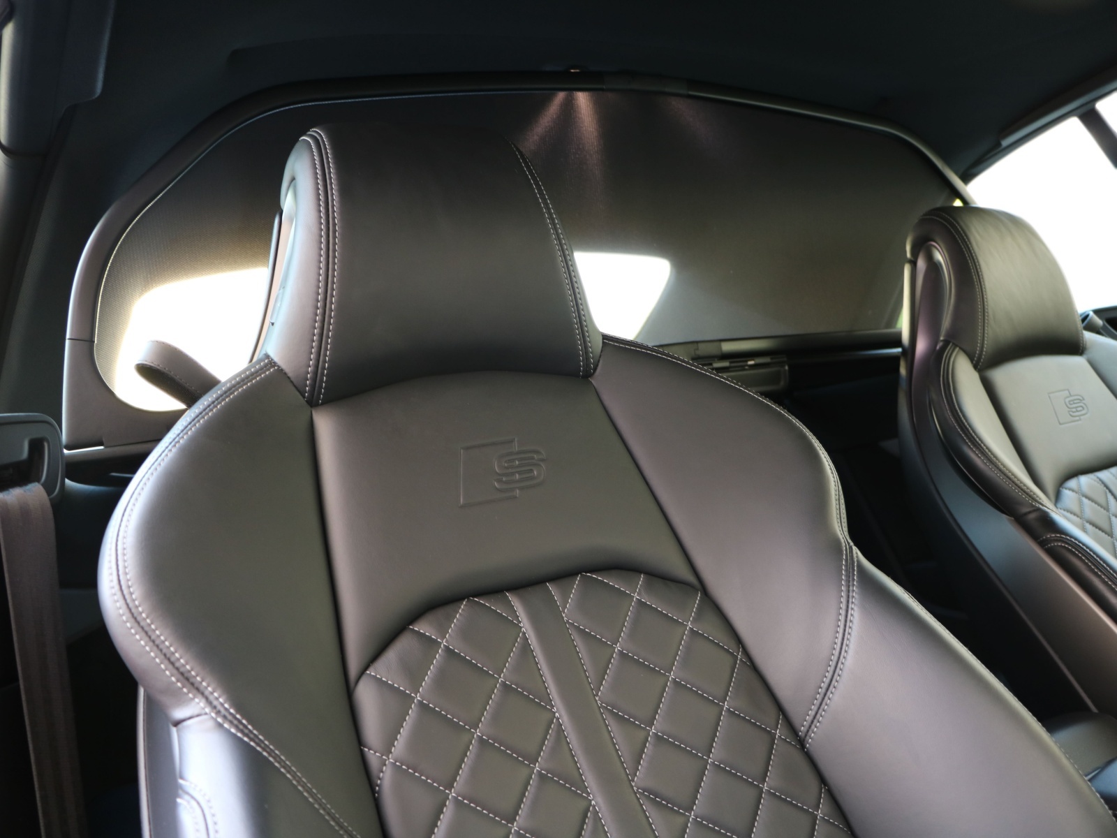AUDI S5 Cabriolet 3.0 TFSI quattro tiptronic-image-13