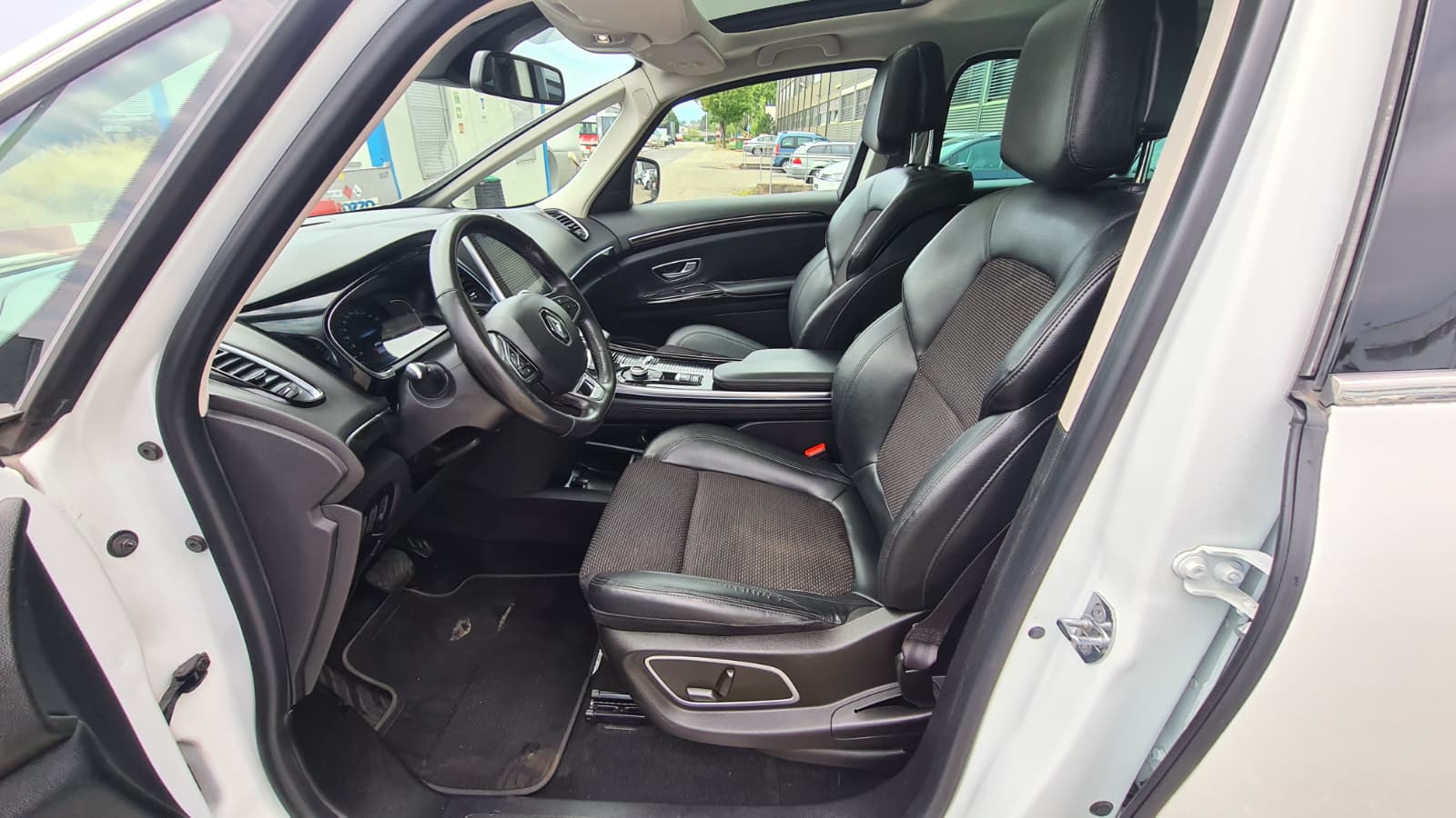 RENAULT Espace 2.0 dCi Intens EDC 6 ** Teil-Leder ** Gr-Navi ** RF-Kamera ** Lenkrad Heizung ** H.Up Disp ** Schiebedach ** Ab MFK **-image-16