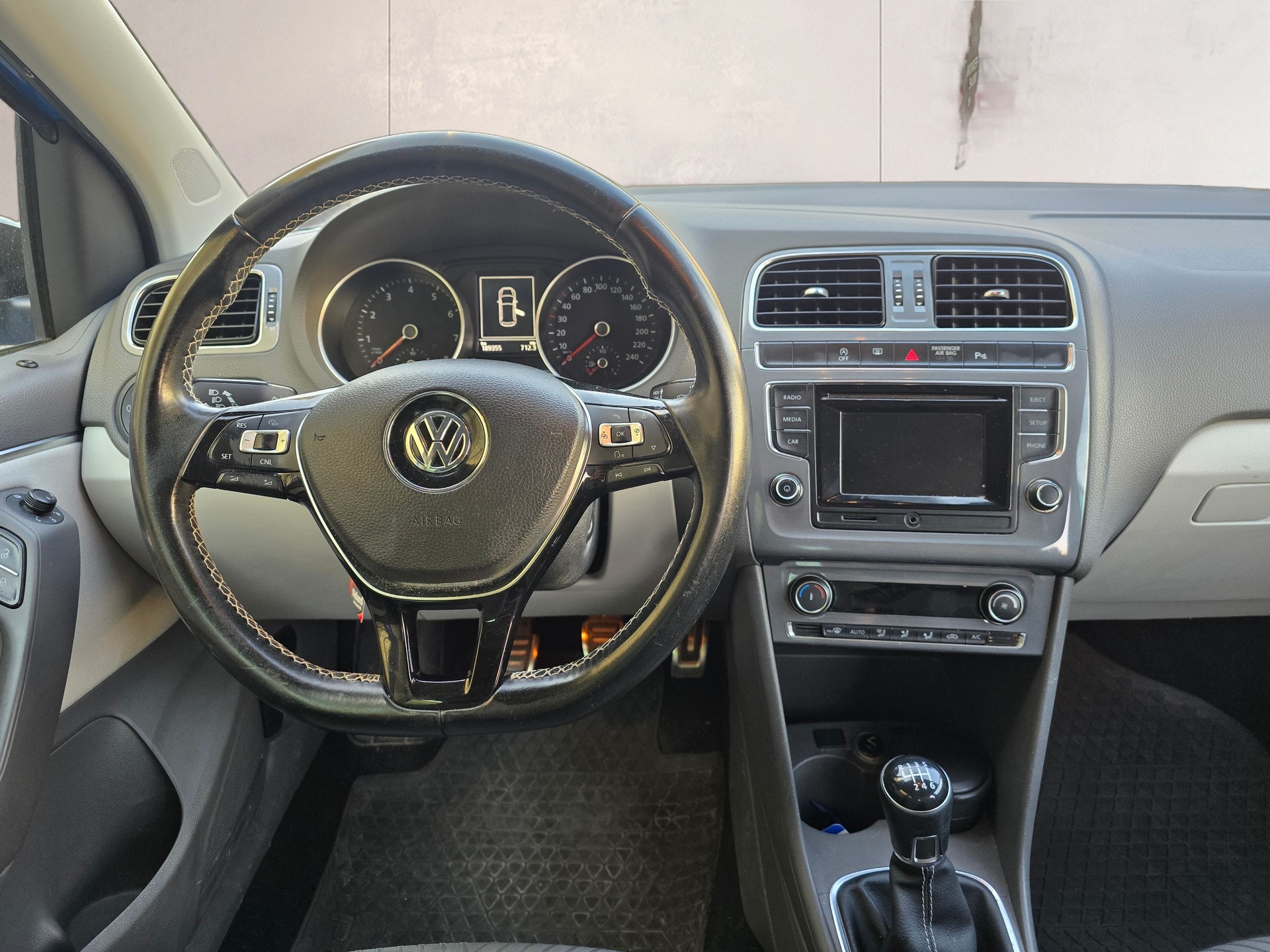 VW Polo 1.2 TSI BMT Comfortline-image-15