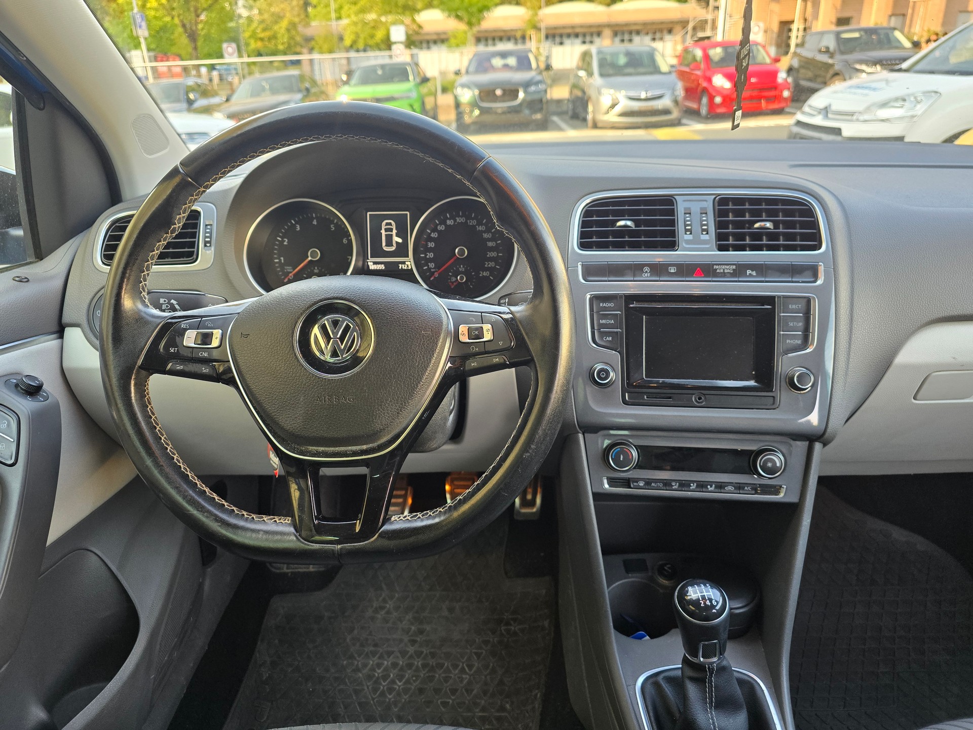 VW Polo 1.2 TSI BMT Comfortline-image-4