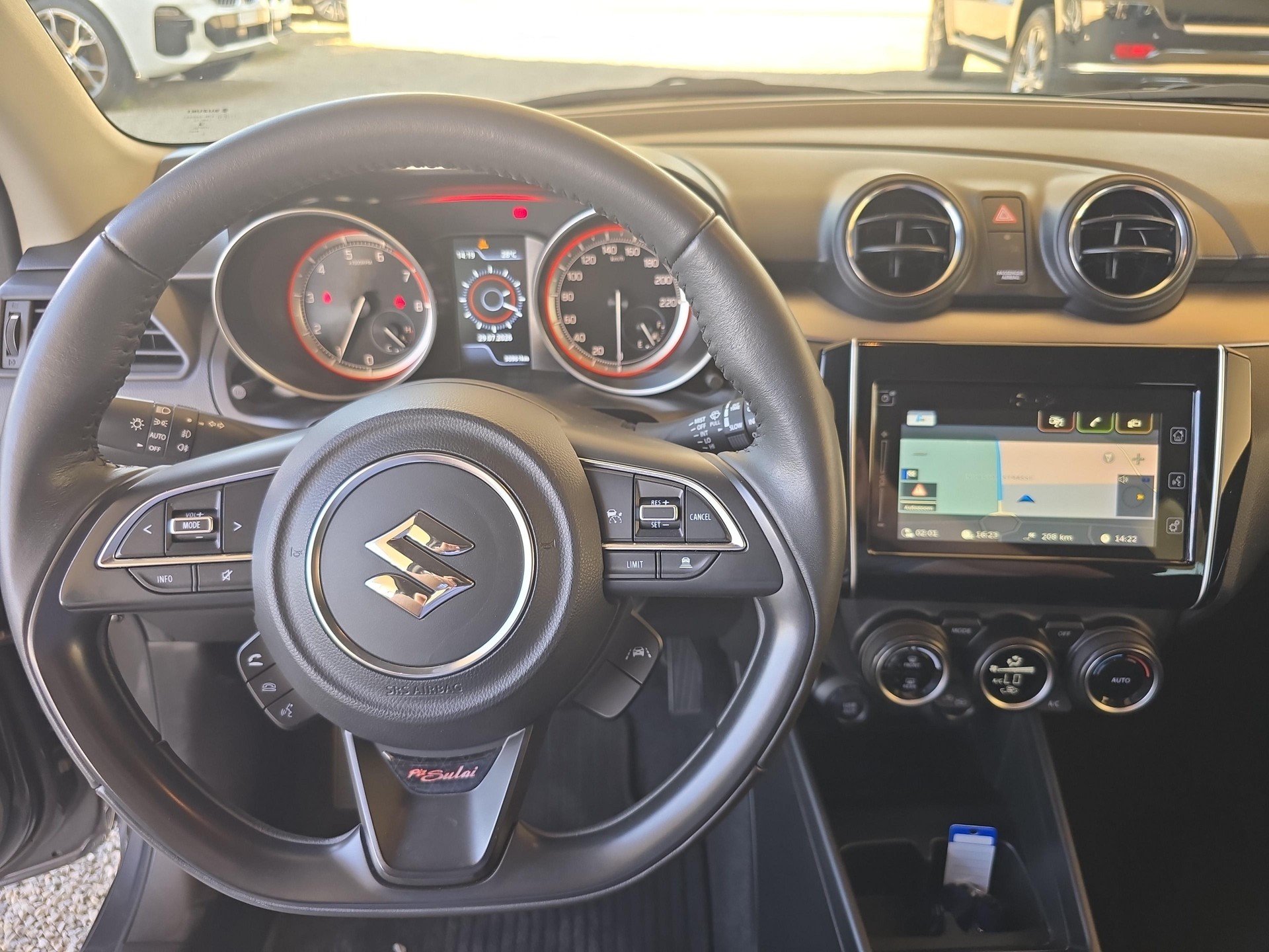 SUZUKI Swift 1.2 Piz Sulai Top Hybrid 4x4-image-12
