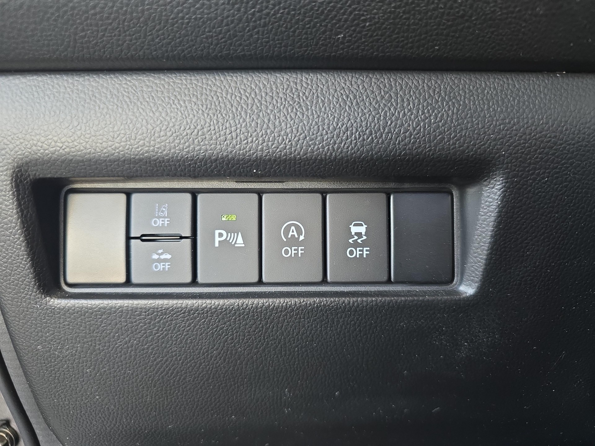 SUZUKI Swift 1.2 Piz Sulai Top Hybrid 4x4-image-17