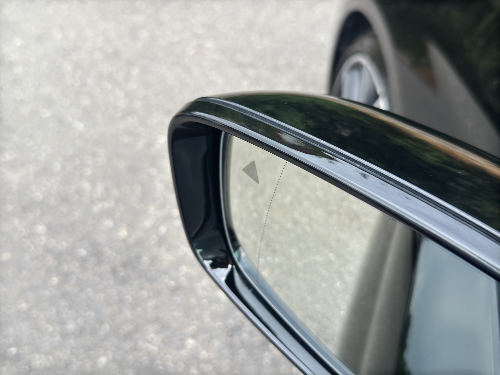 BMW M550i xDrive FACLIFT Exclusiv AHK / Standheizung / ACC-image-17