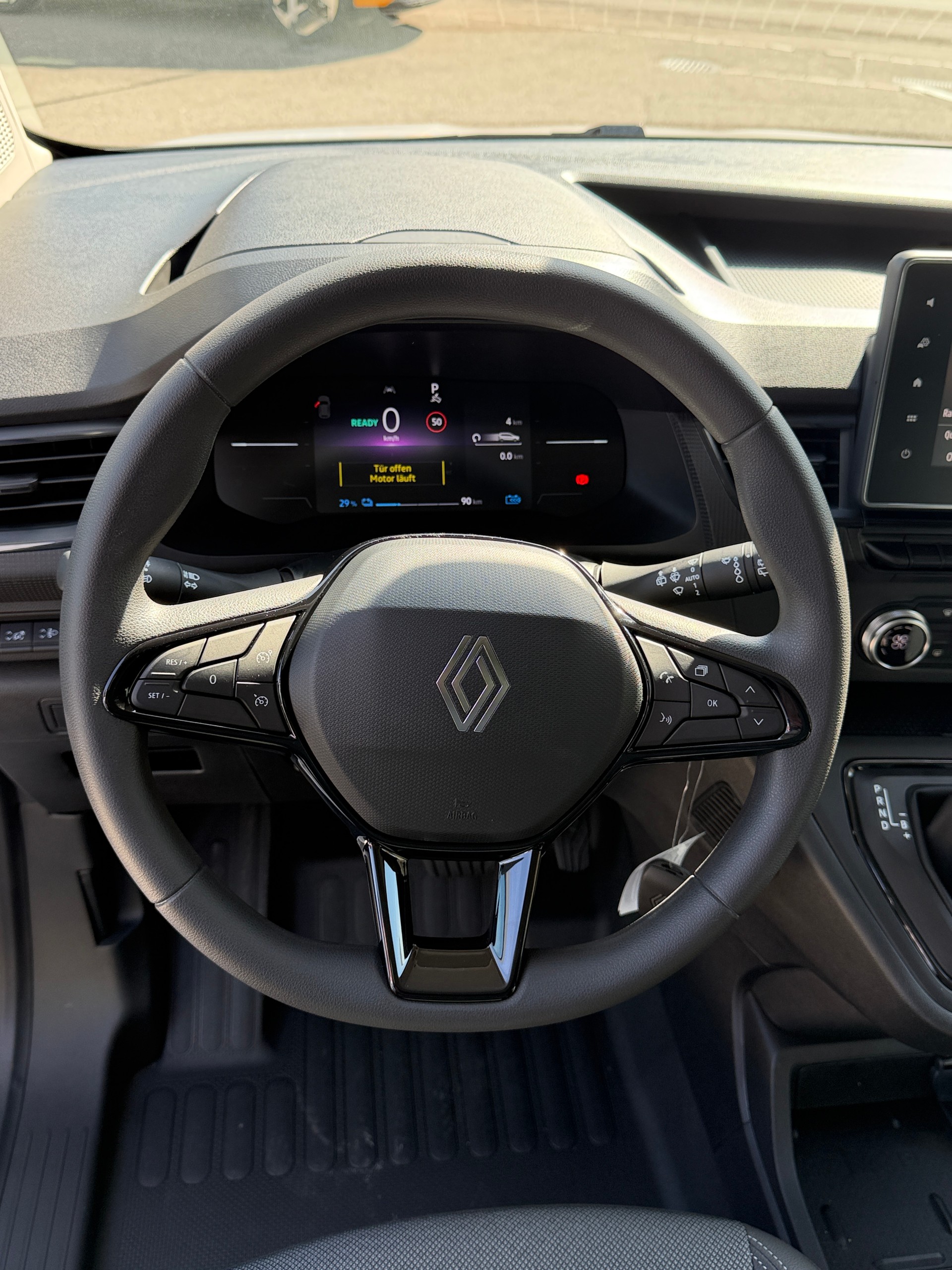 RENAULT Kangoo Van EV45 Standard 22kW Extra-image-9