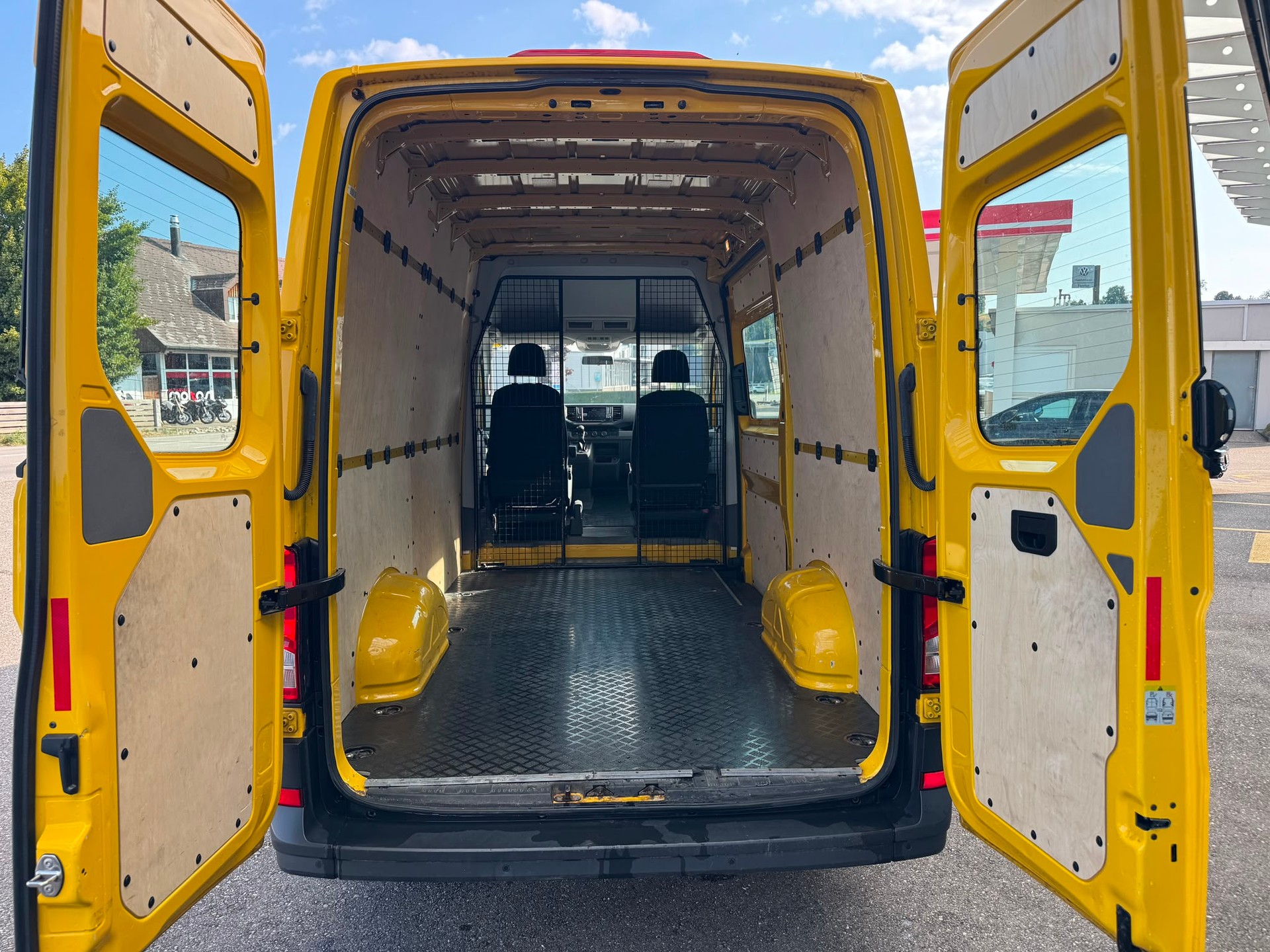 VW Crafter 35 2.0 TDI L3 Hochdach Automat-image-3