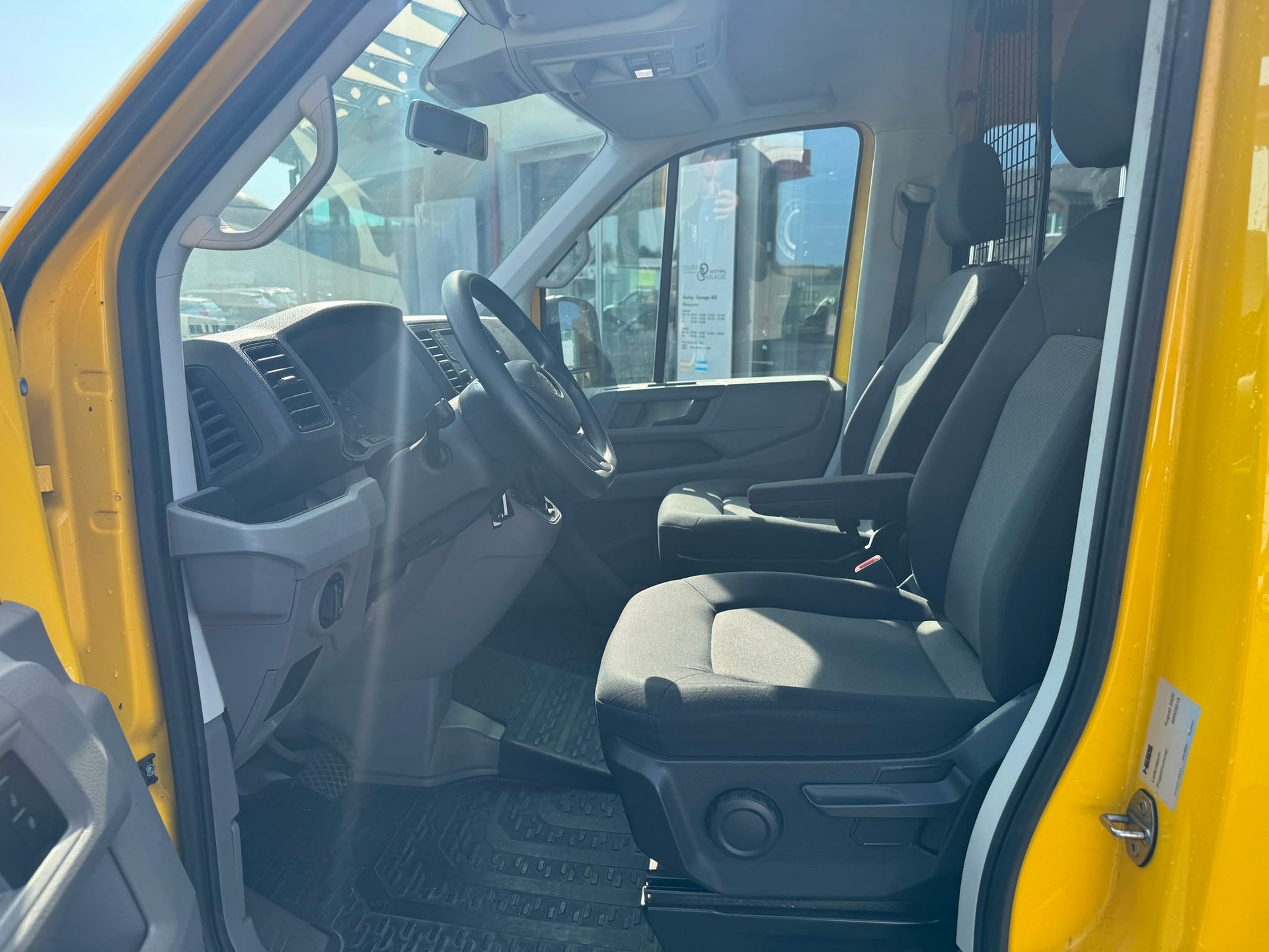 VW Crafter 35 2.0 TDI L3 Hochdach Automat-image-7