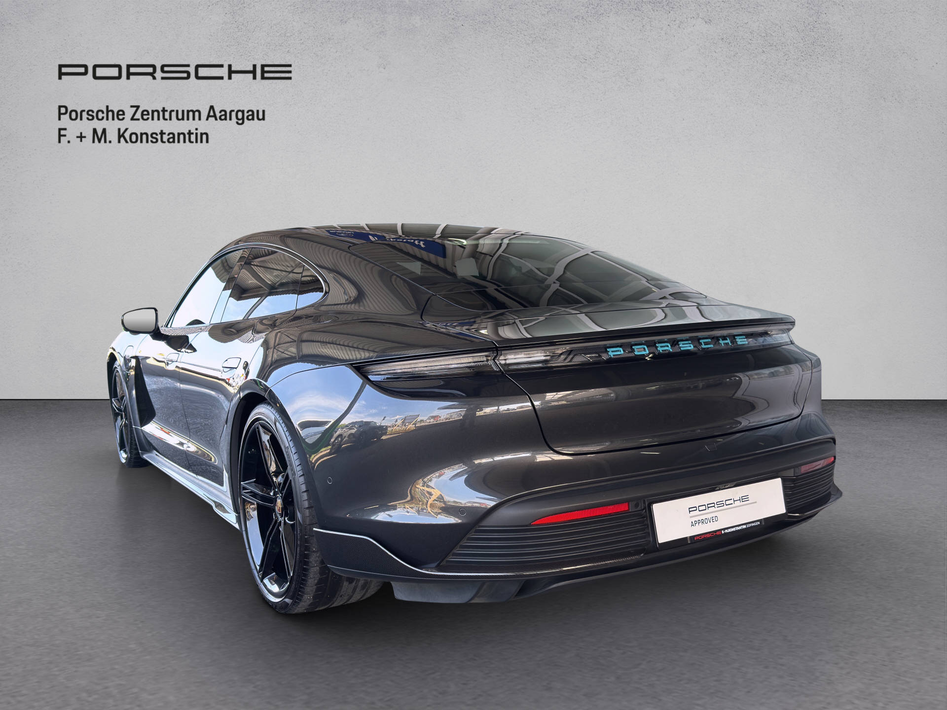 PORSCHE Taycan Turbo-image-3