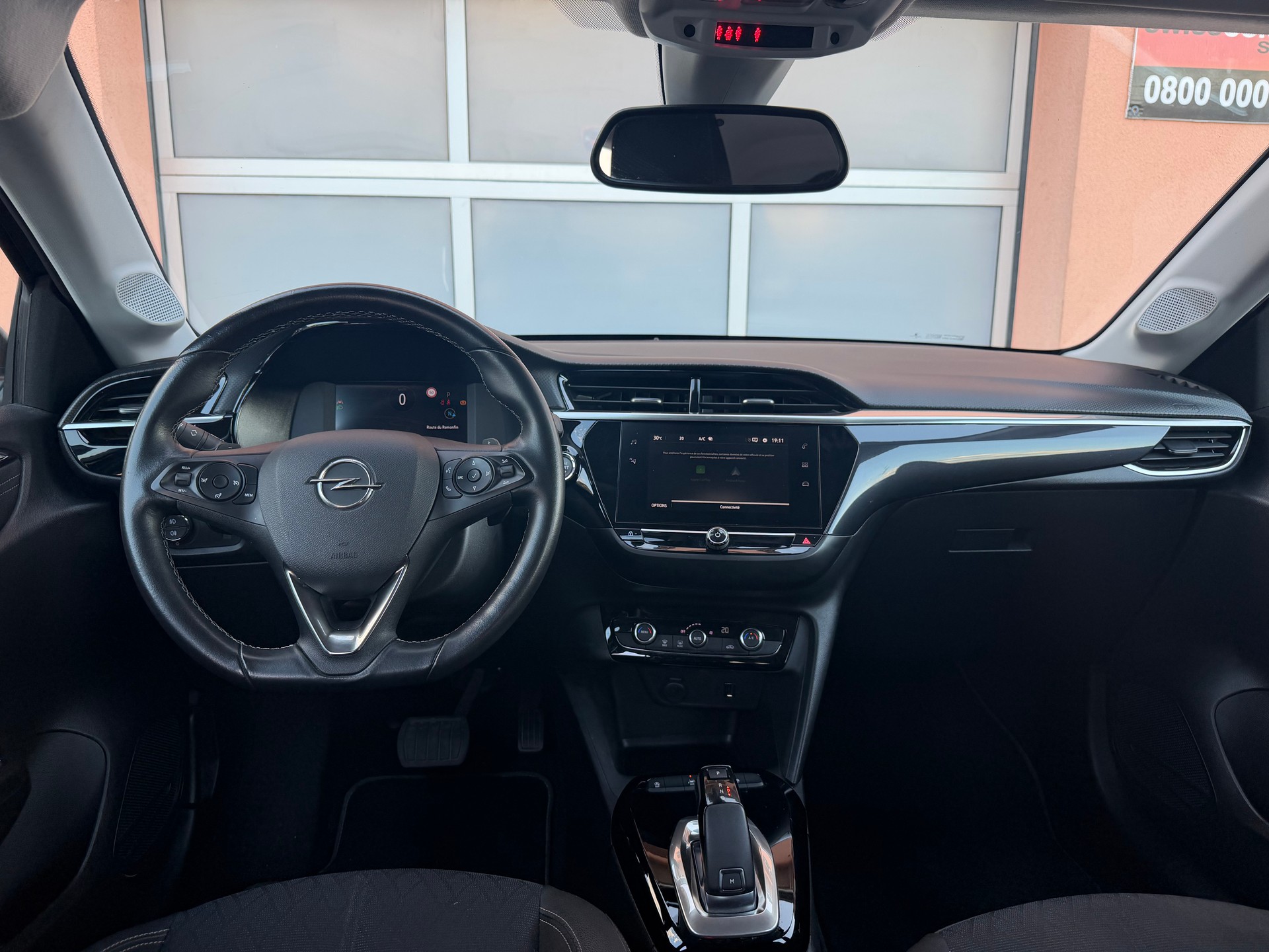 OPEL Corsa 1.2 TP Elegance-image-9