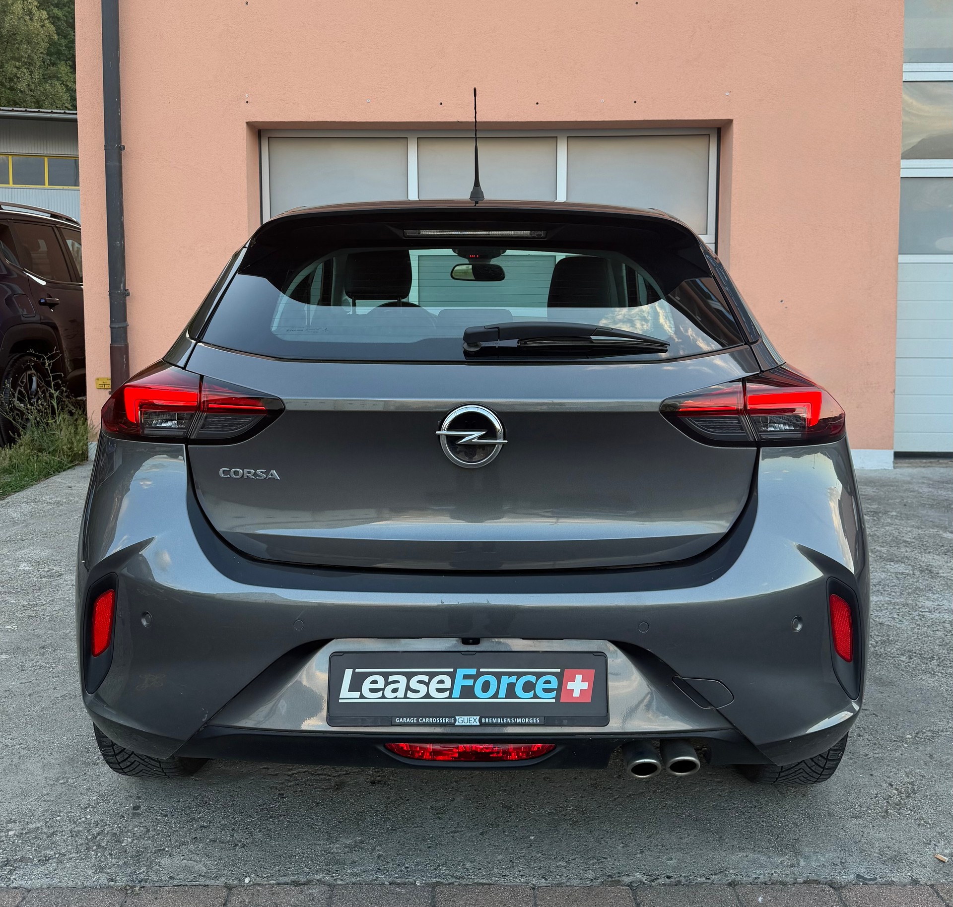 OPEL Corsa 1.2 TP Elegance-image-5