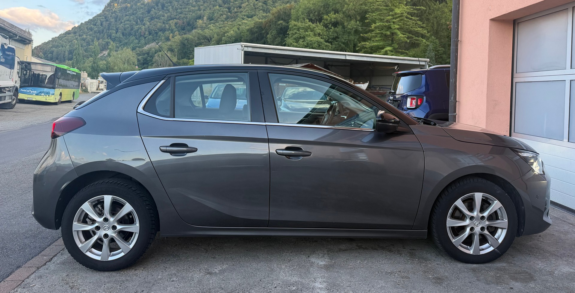 OPEL Corsa 1.2 TP Elegance-image-7