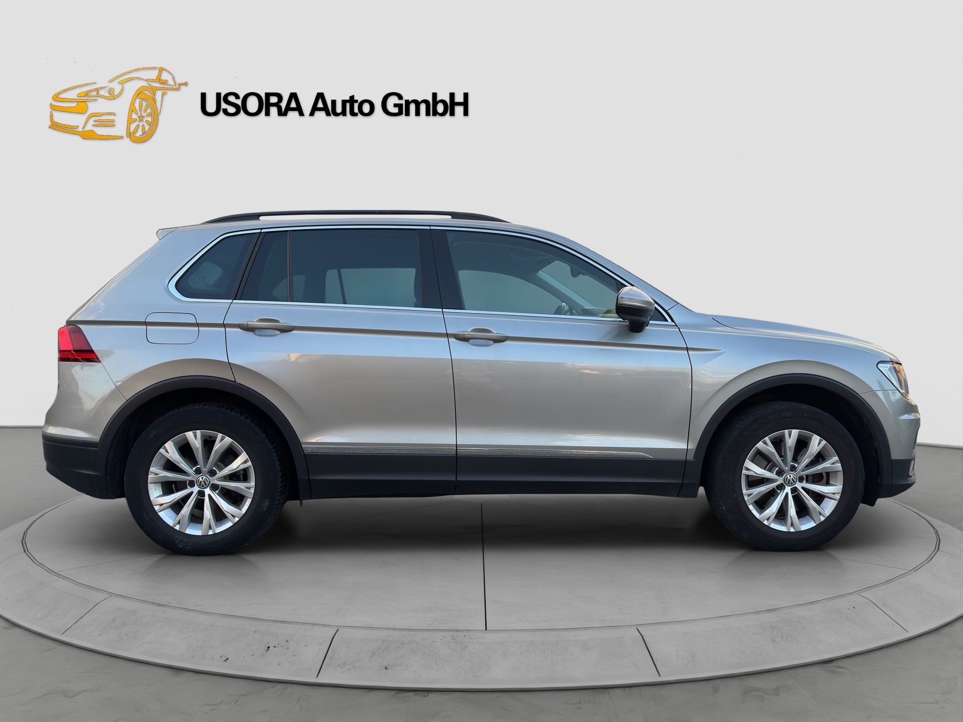 VW Tiguan 2.0TSI Highline 4Motion DSG-image-4
