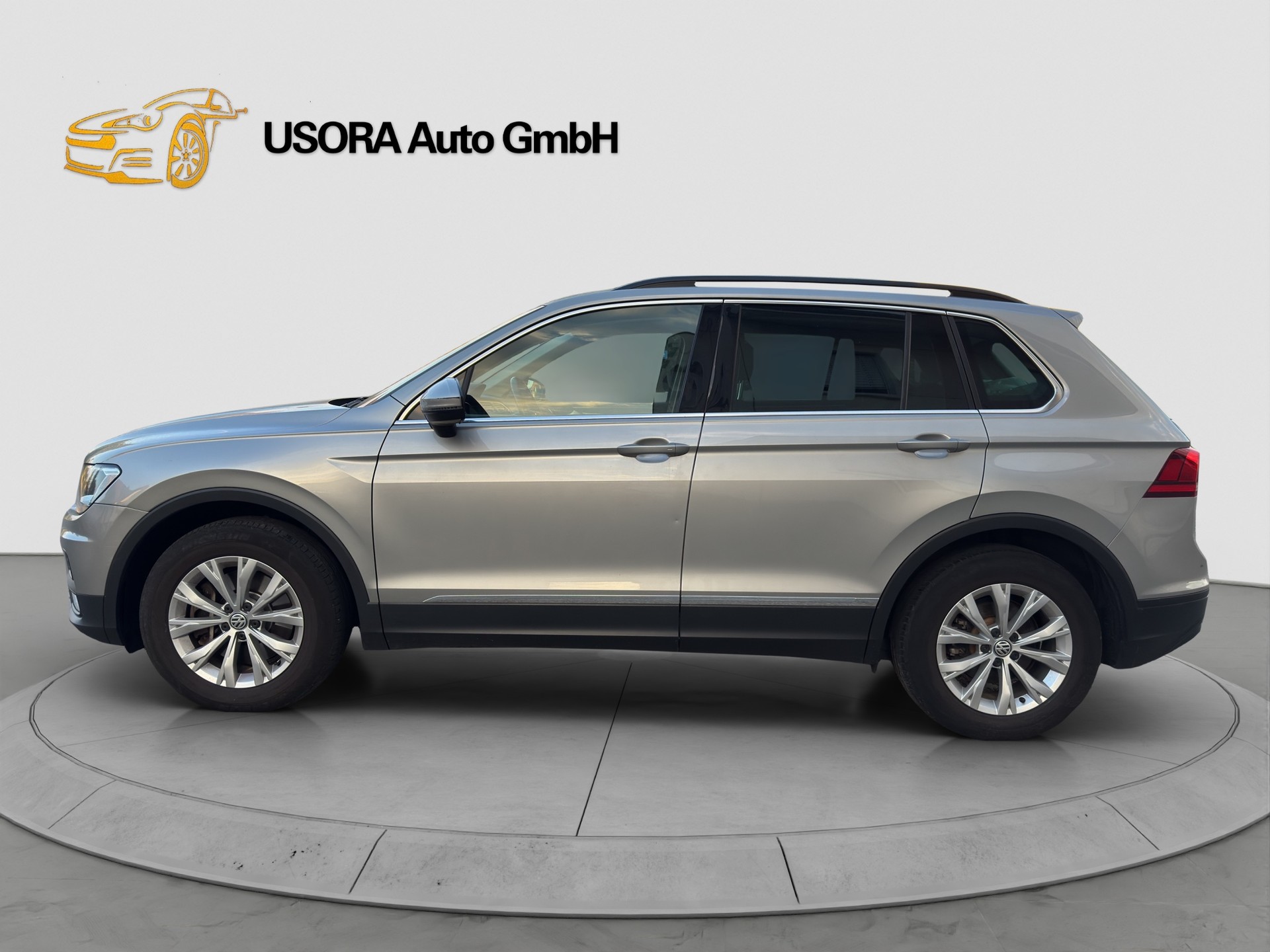 VW Tiguan 2.0TSI Highline 4Motion DSG-image-3