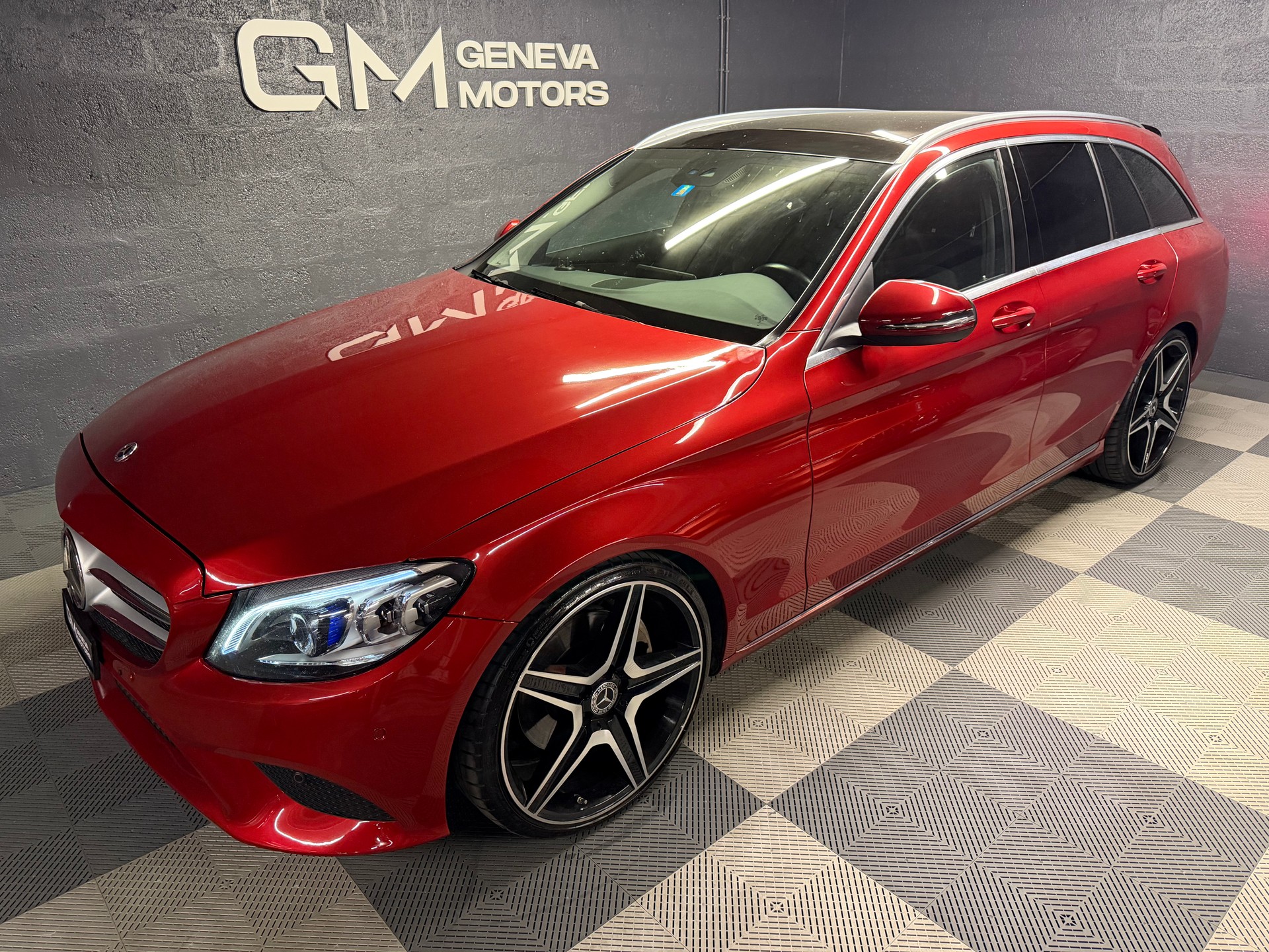 MERCEDES-BENZ C 300 Avantgarde 4Matic 9G-Tronic-image-0