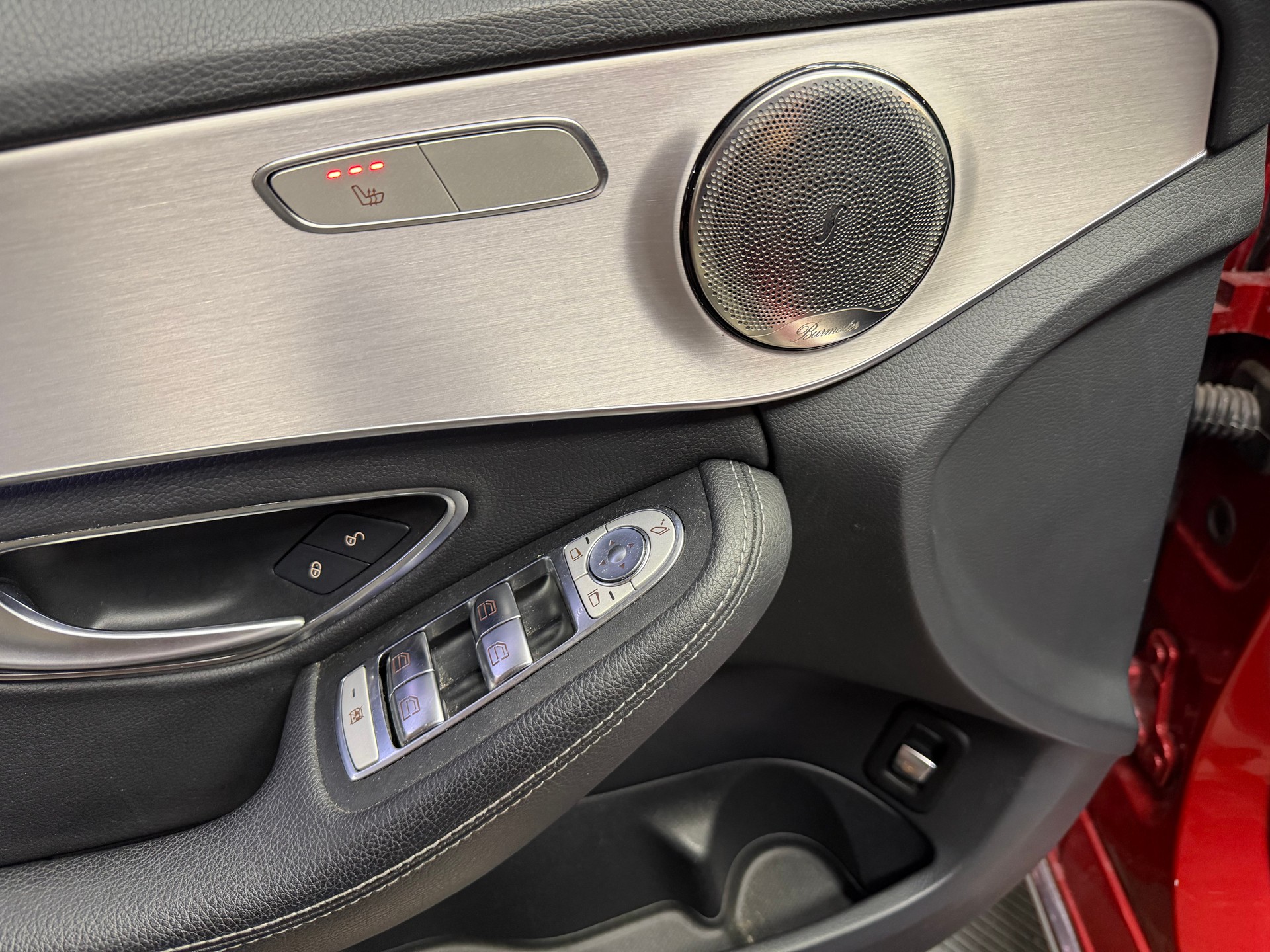 MERCEDES-BENZ C 300 Avantgarde 4Matic 9G-Tronic-image-14