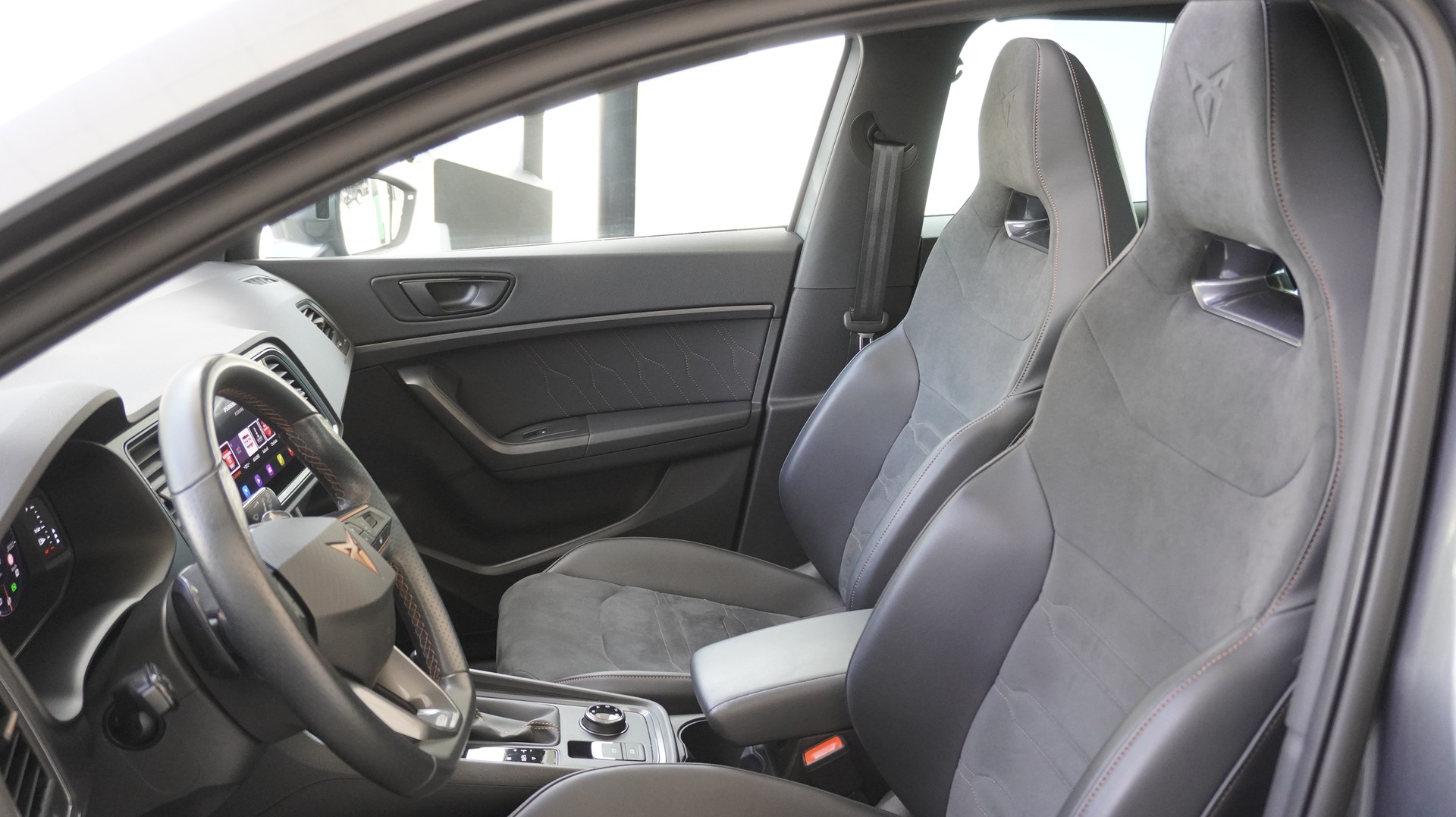 CUPRA ATECA-showroom-element-3