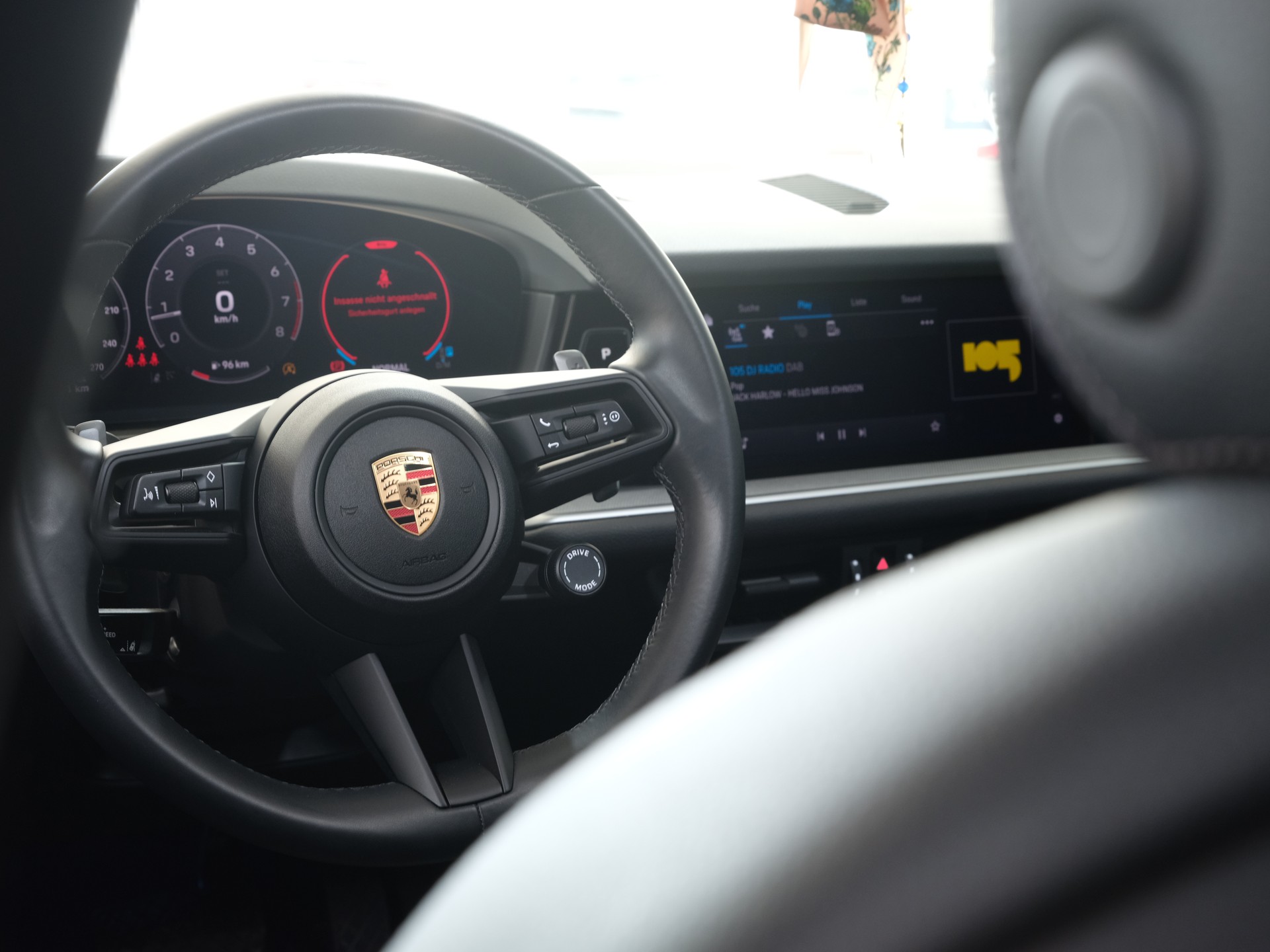 PORSCHE Cayenne Tiptronic *Panorama* *Porsche Aproved*-image-24
