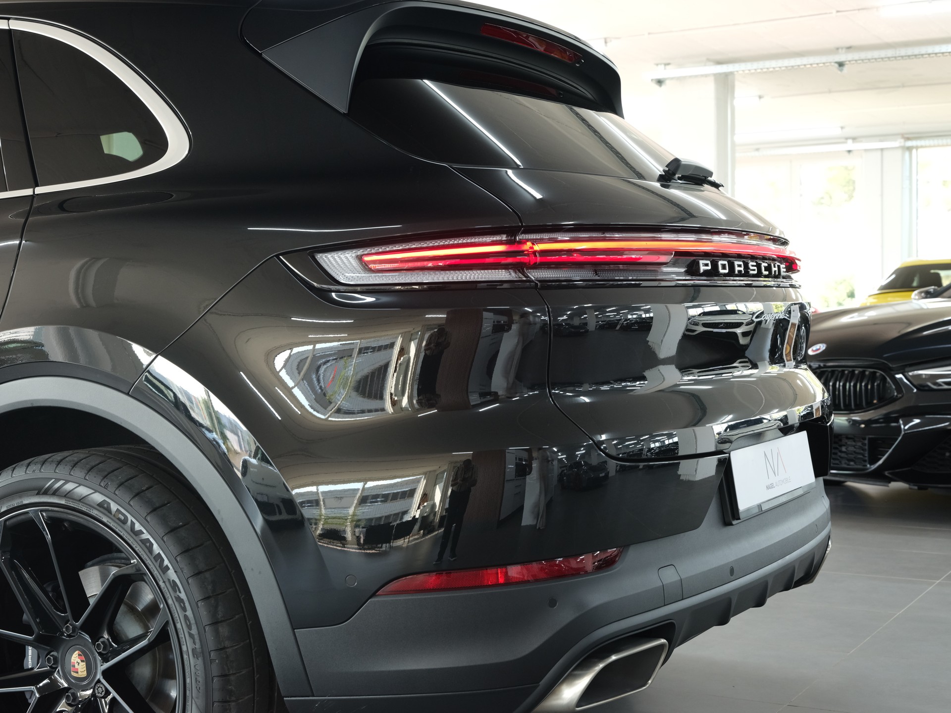 PORSCHE Cayenne Tiptronic *Panorama* *Porsche Aproved*-image-16