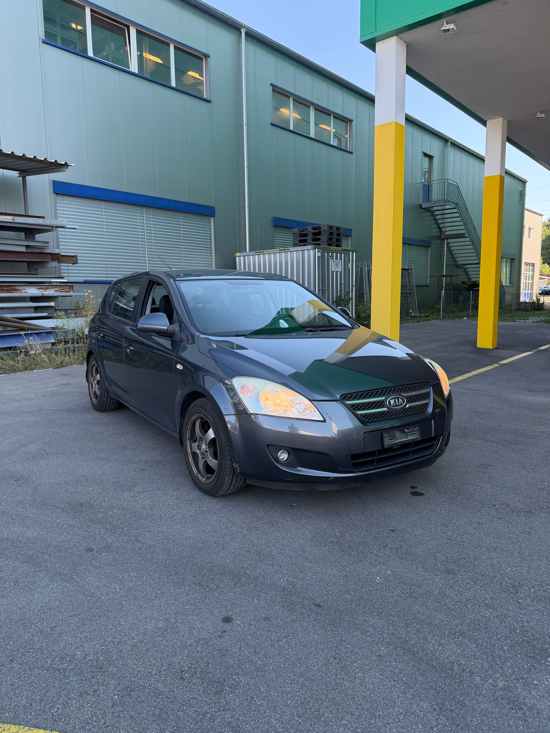 KIA Cee'd 1.6 CRDi Style-image-0