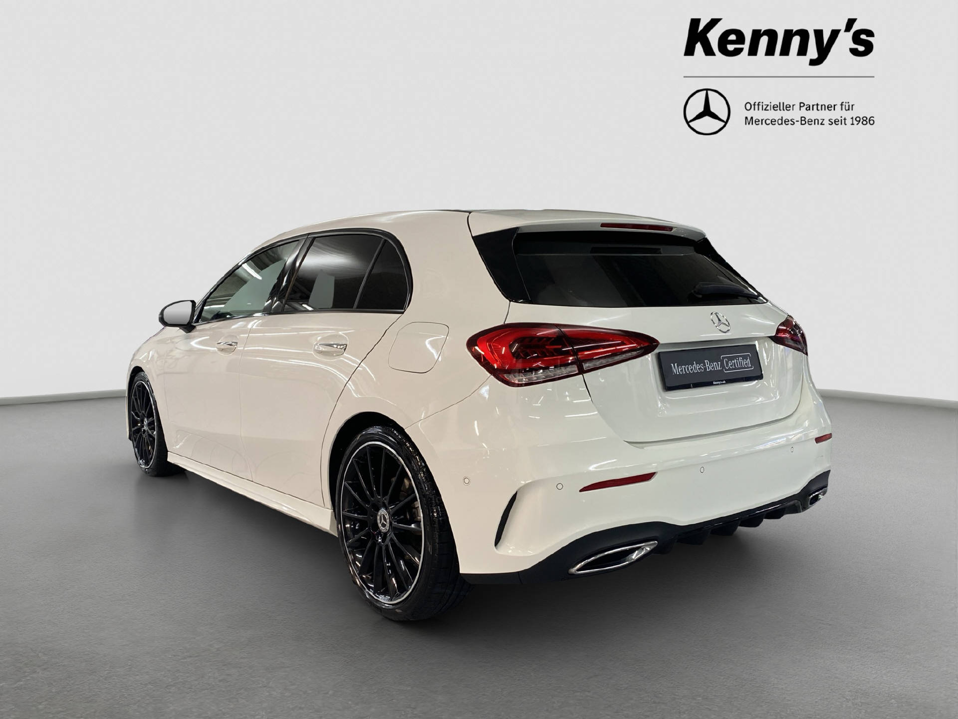 MERCEDES-BENZ A 180 AMG Line-image-3