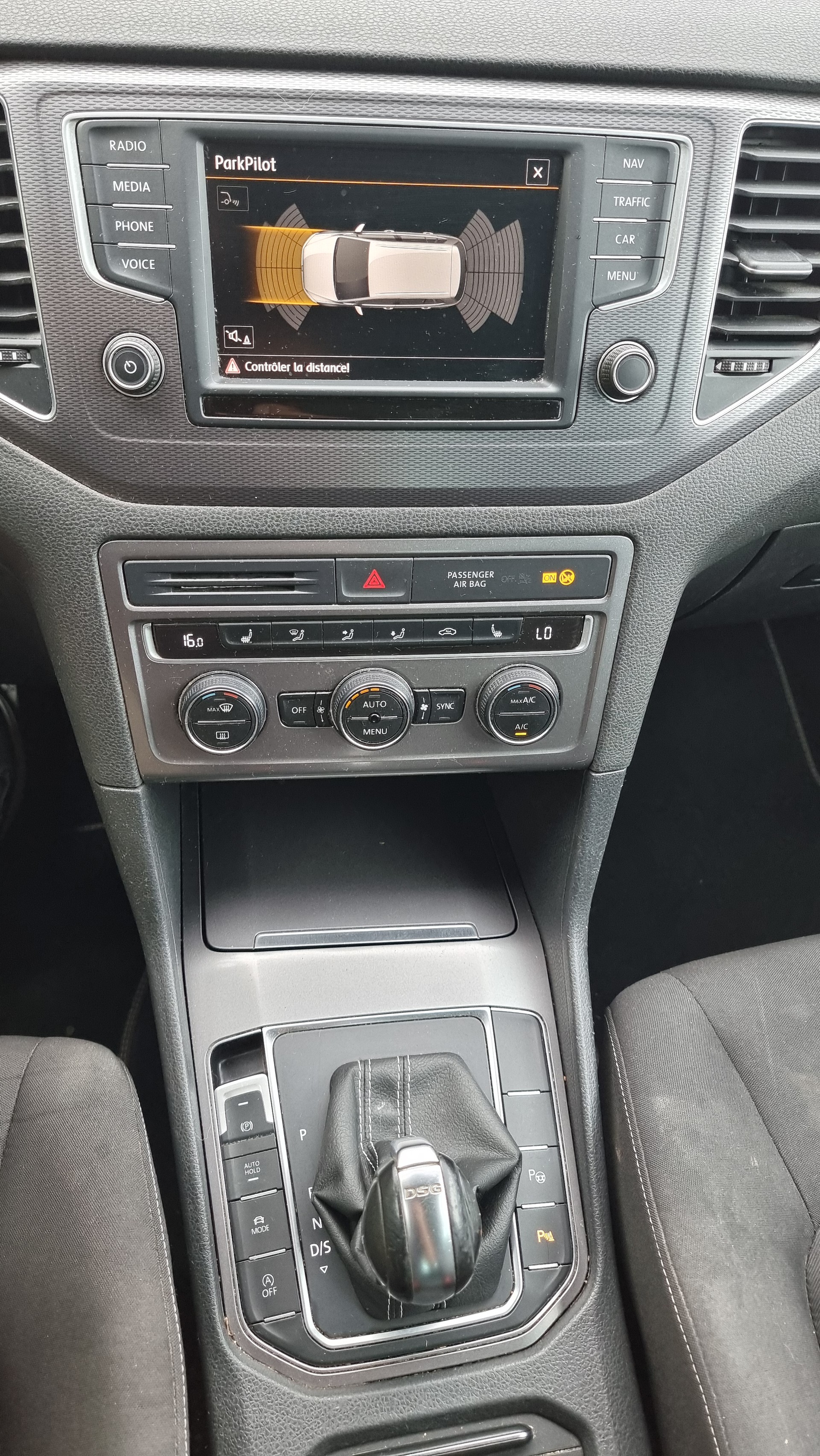 VW Golf Sportsvan 1.4 TSI Lounge DSG-image-9