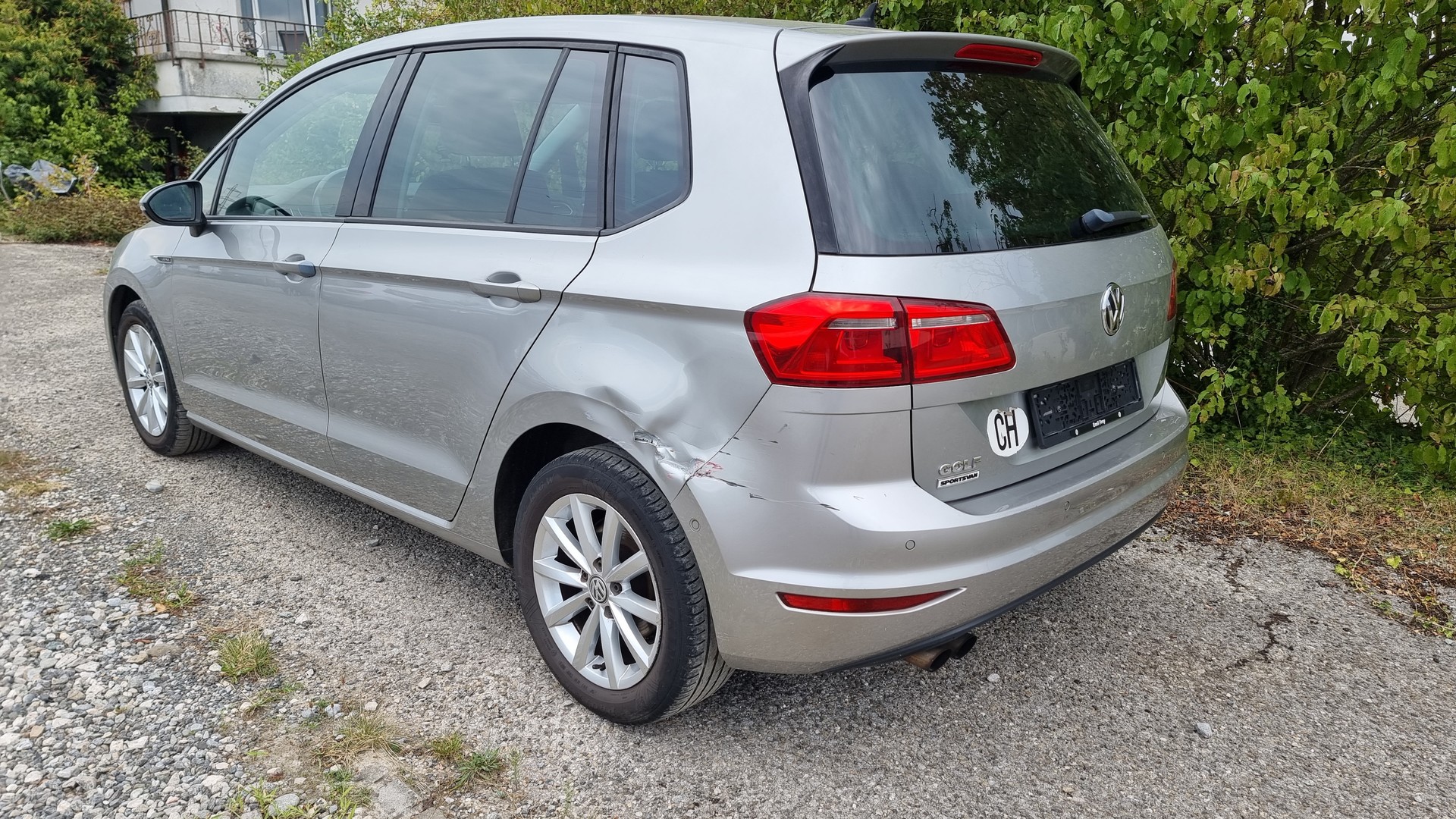 VW Golf Sportsvan 1.4 TSI Lounge DSG-image-4