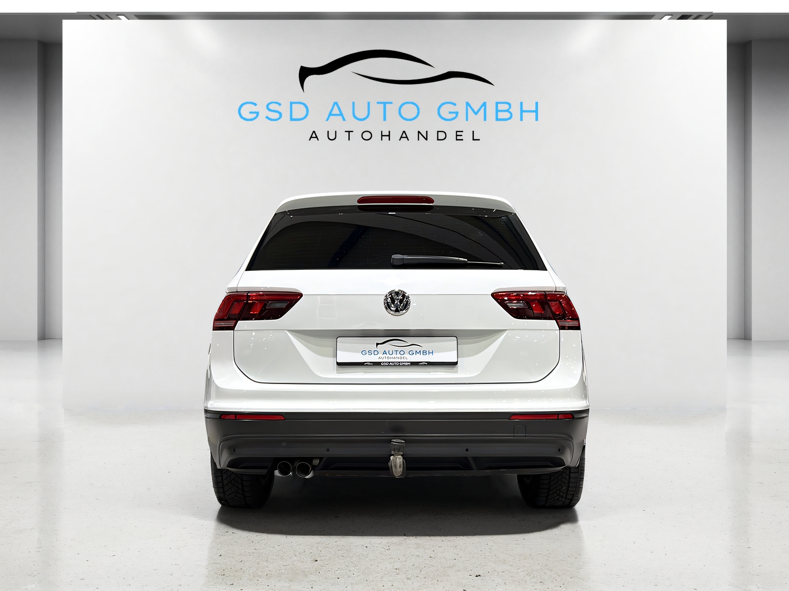 VW Tiguan 2.0 TDI SCR Comfortline 4Motion**AHK,Tempomat,Panodach,Frisch ab MFK**-image-3