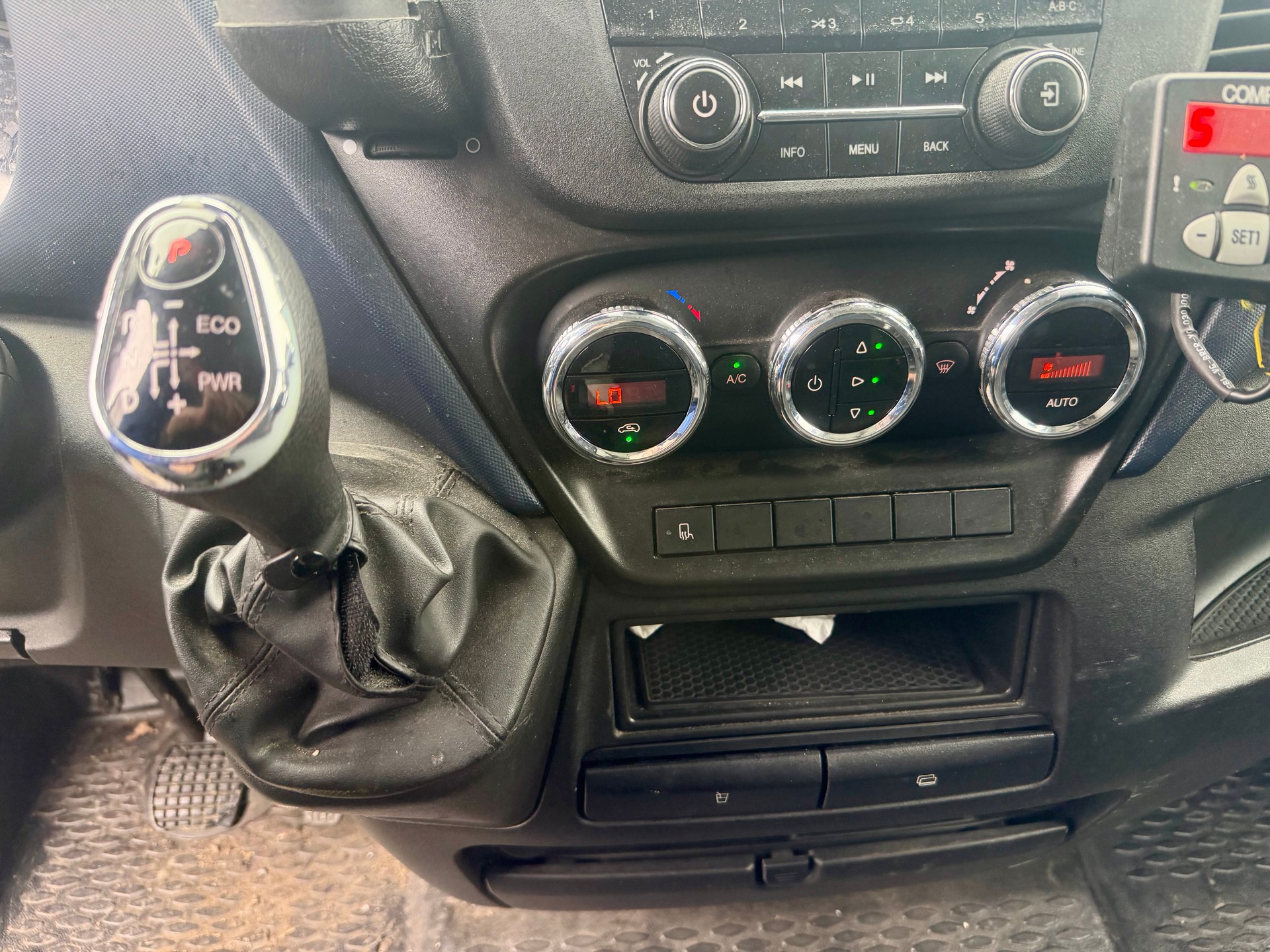 IVECO 35 S 16 A8 Frigo bis -20 Grad-image-11