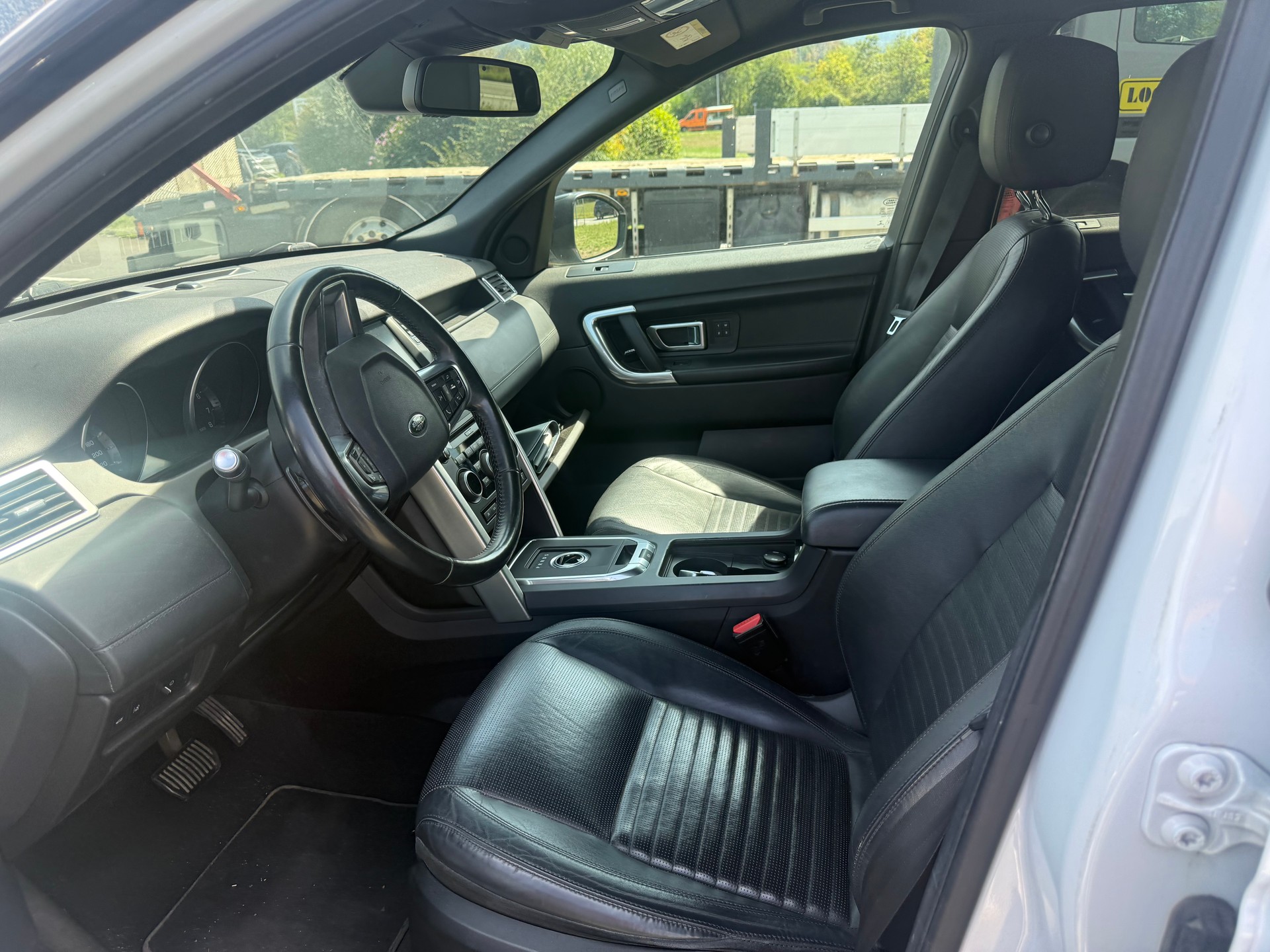LAND ROVER Discovery Sport 2.0 Si4 HSE Luxury AT9-image-6
