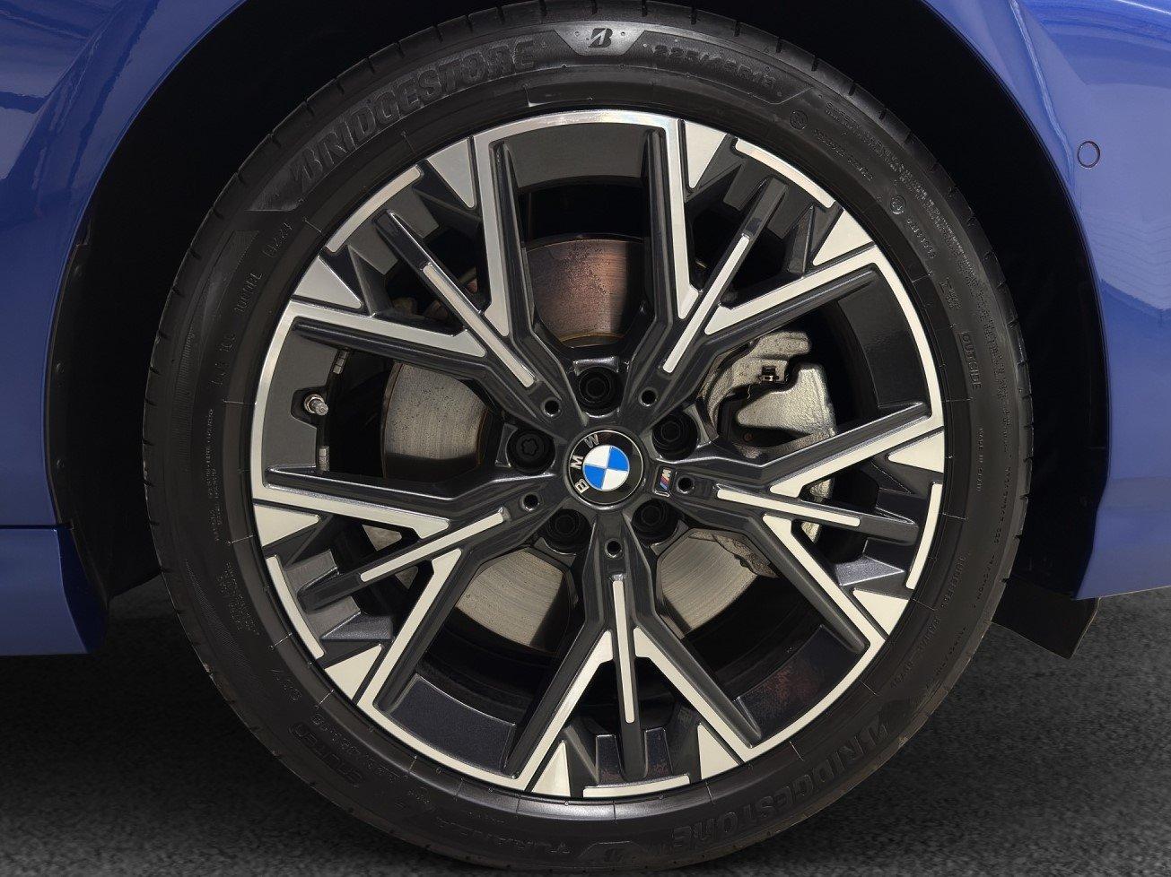BMW 123 xDrive M SPORT-image-11