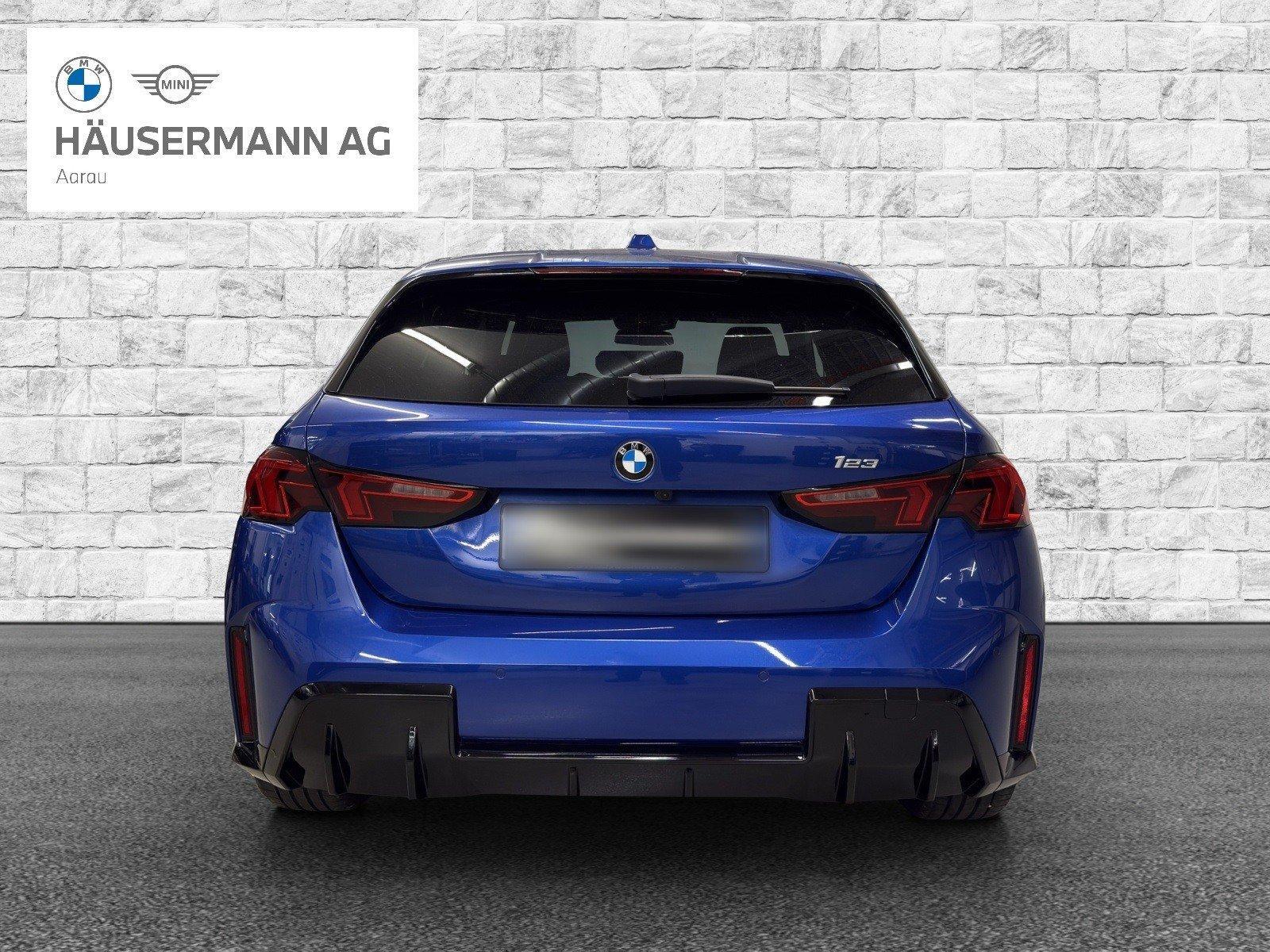 BMW 123 xDrive-image-5