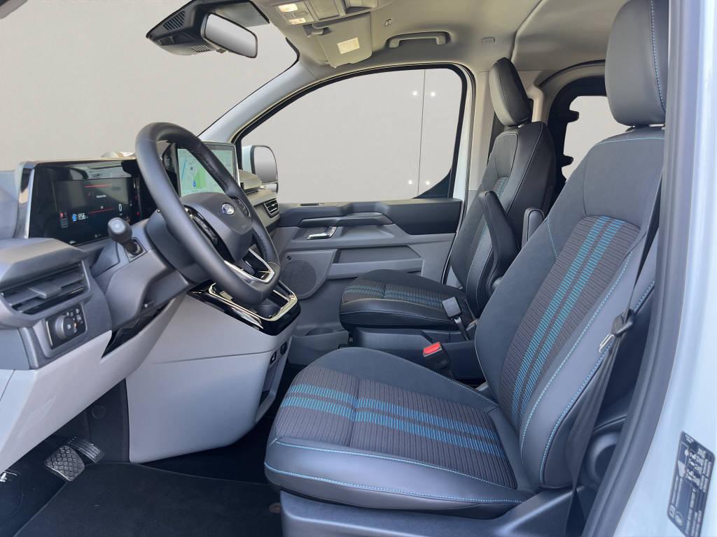 FORD Tourneo C Bus 320 L1 2.0 EcoBlue 170 Sport 4x4-image-17
