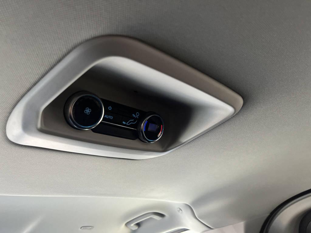 FORD Tourneo C Bus 320 L1 2.0 EcoBlue 170 Sport 4x4-image-16