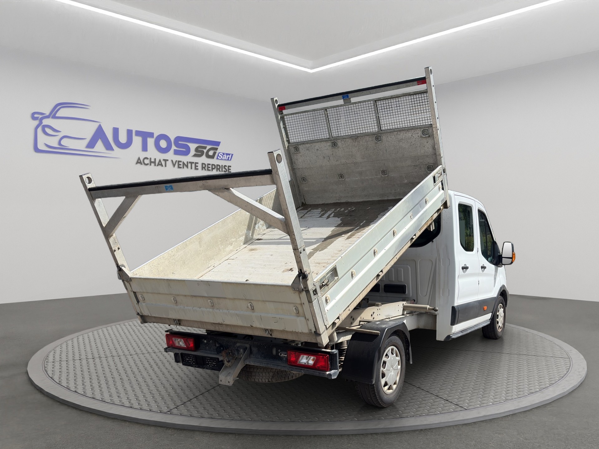 FORD Transit 350 L3 Trend 2.0 TDCi 130 RWD-image-2