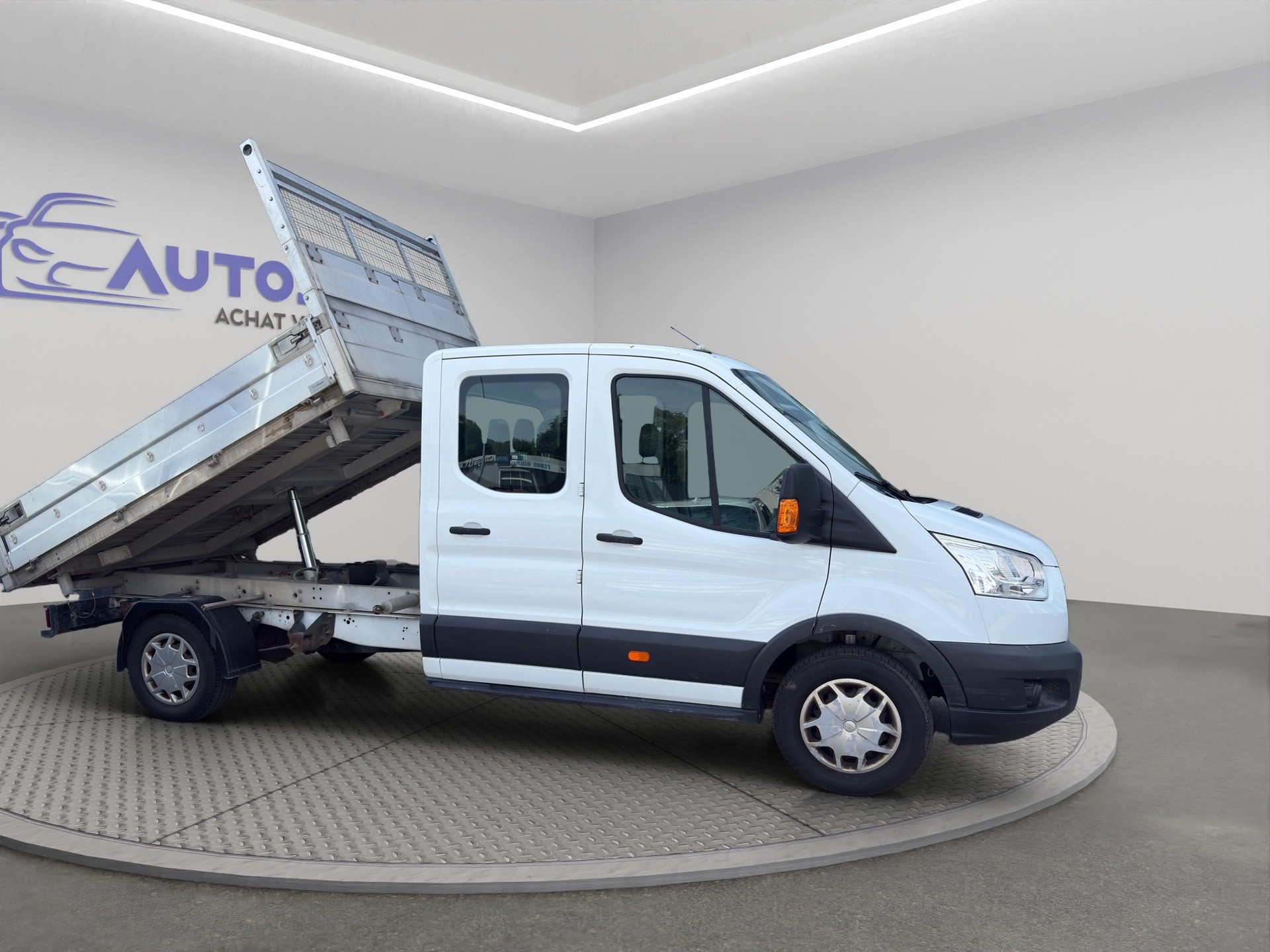 FORD Transit 350 L3 Trend 2.0 TDCi 130 RWD-image-1