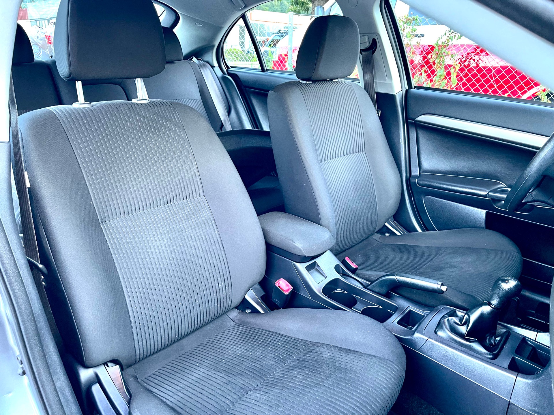 MITSUBISHI Lancer Sportback 1.6 Goal-image-18