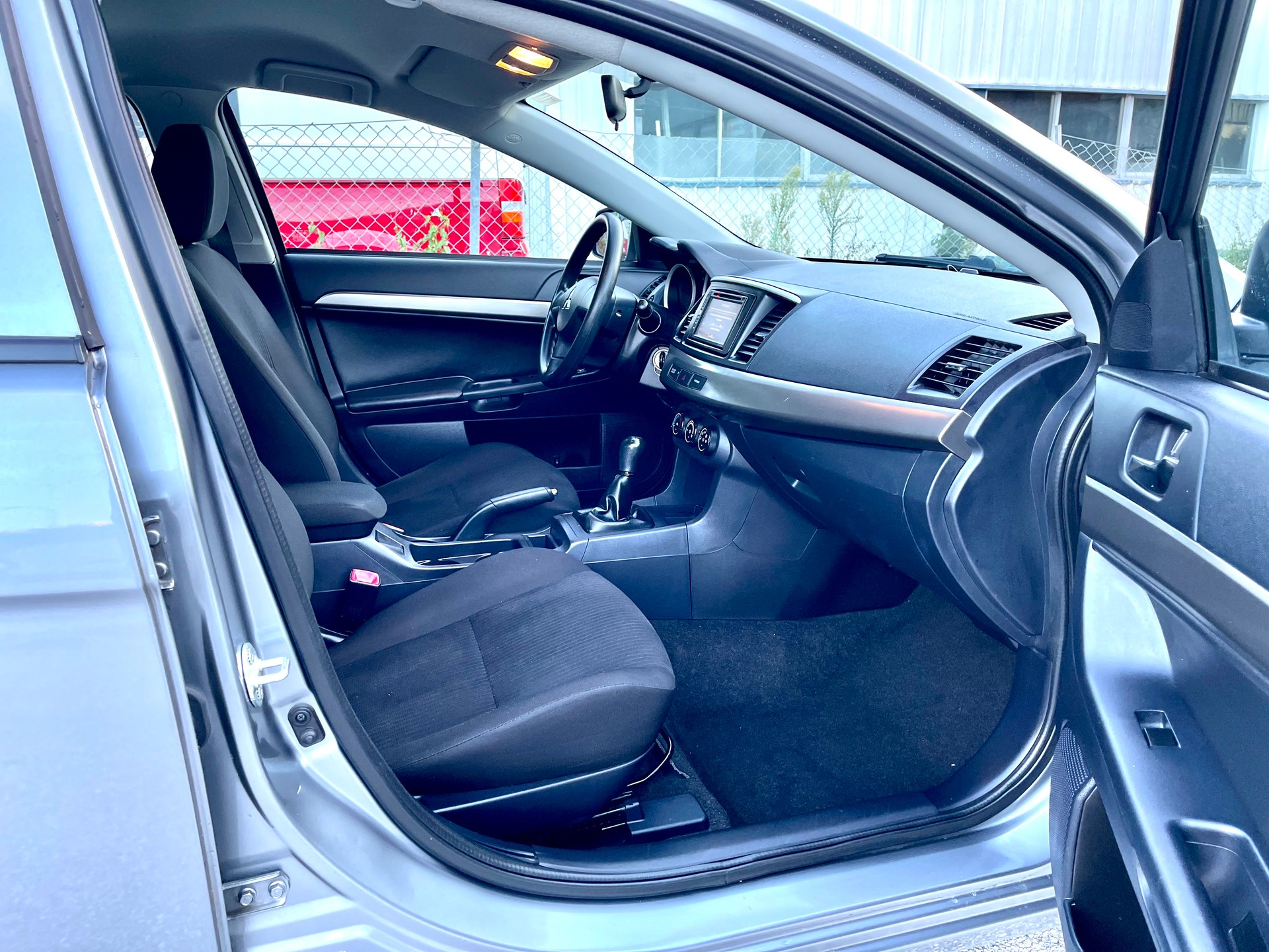 MITSUBISHI Lancer Sportback 1.6 Goal-image-24