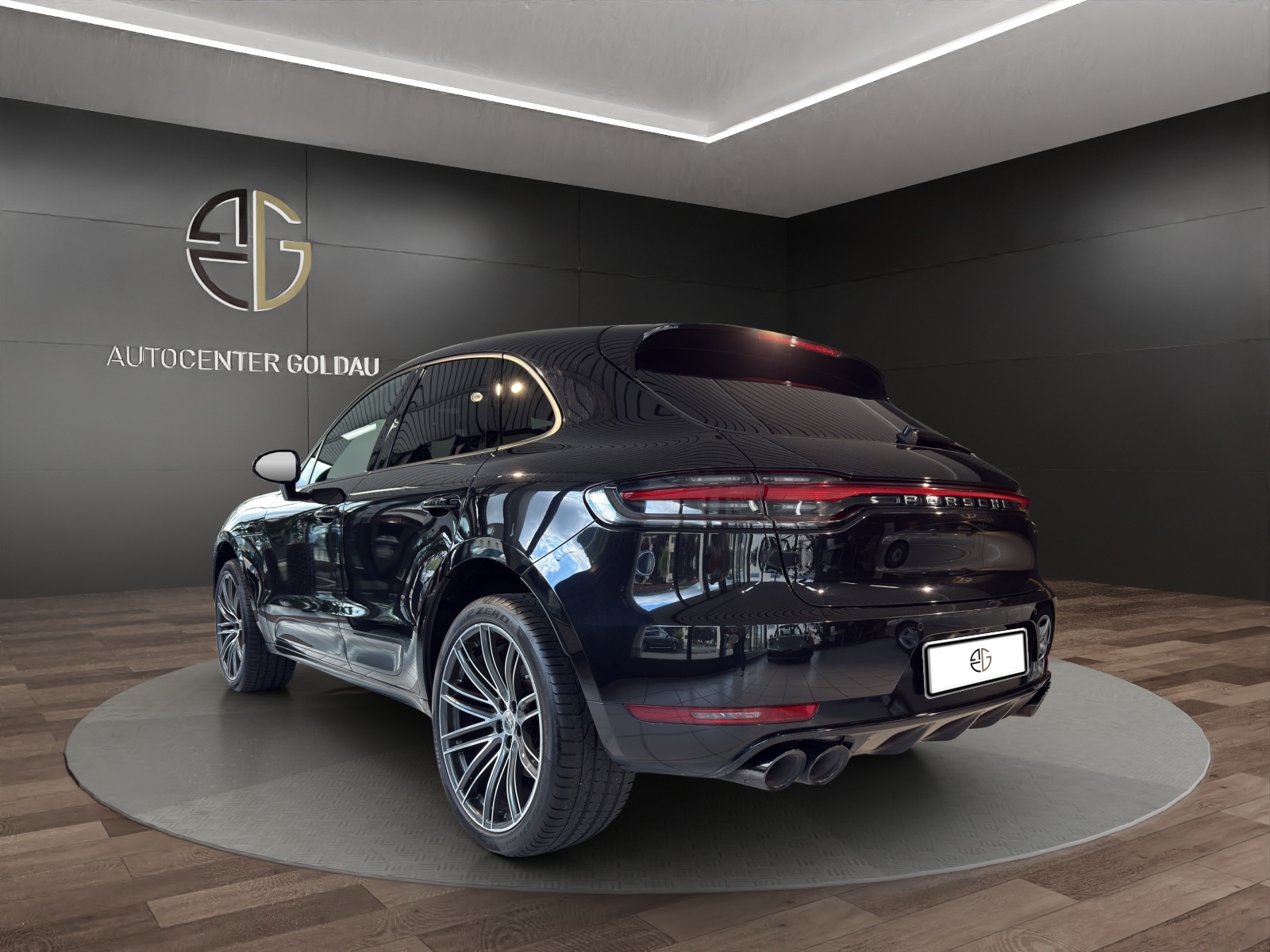 PORSCHE Macan PDK-image-1