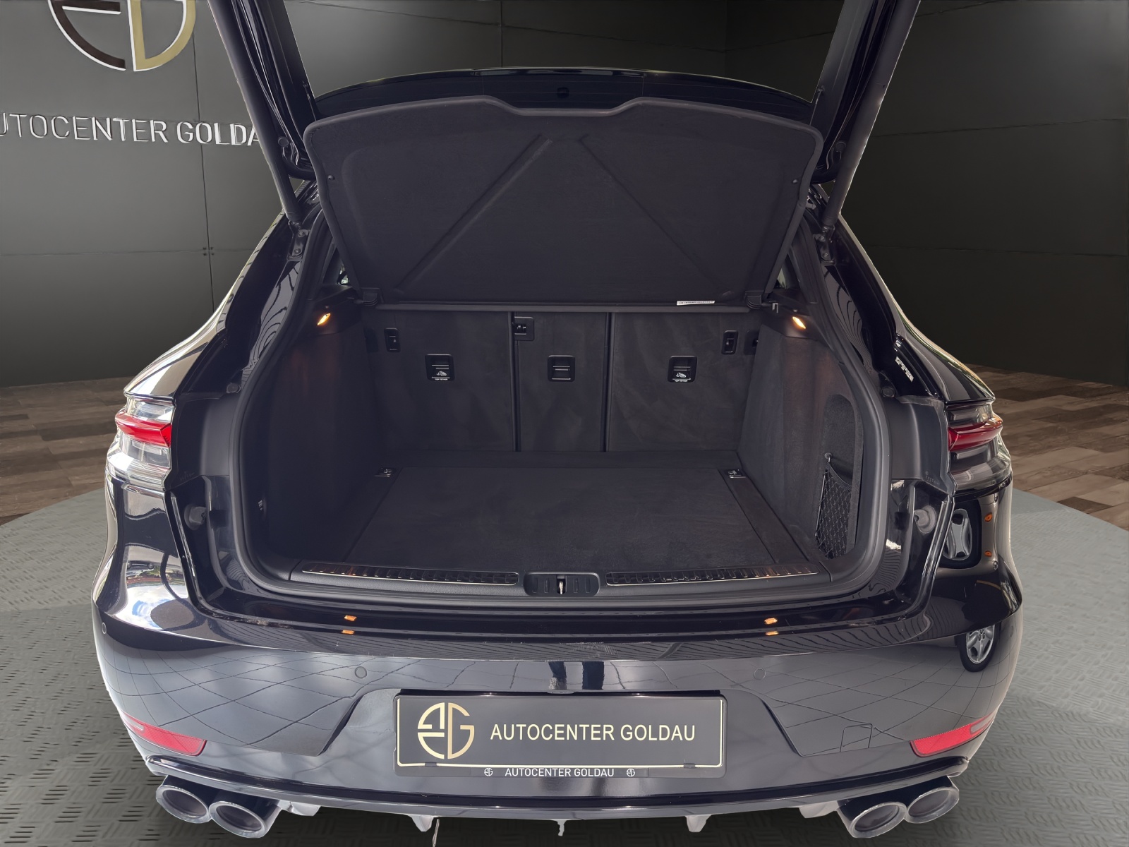 PORSCHE Macan PDK-image-15