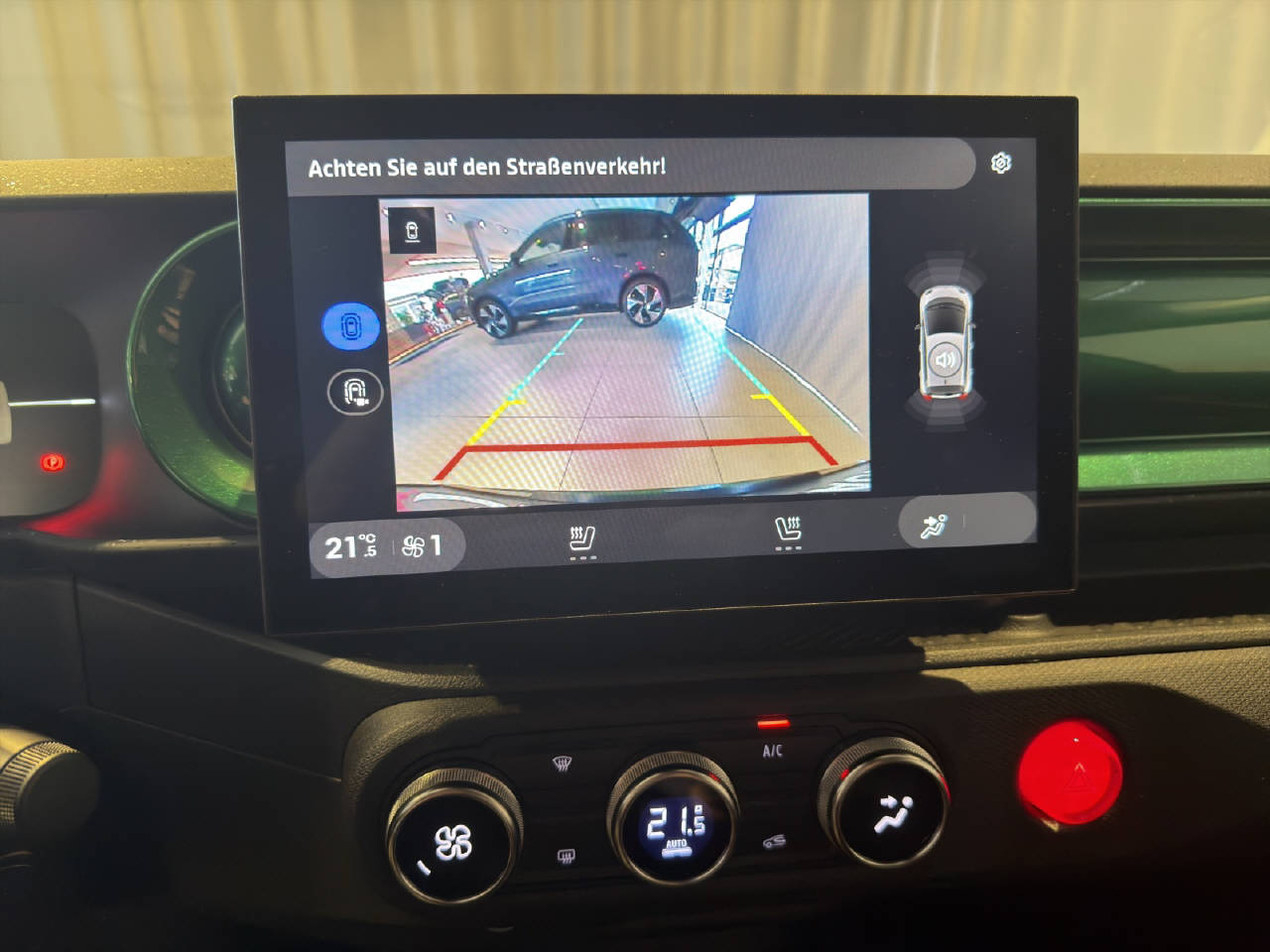RENAULT Twingo E-Tech Urban Range techno-image-10