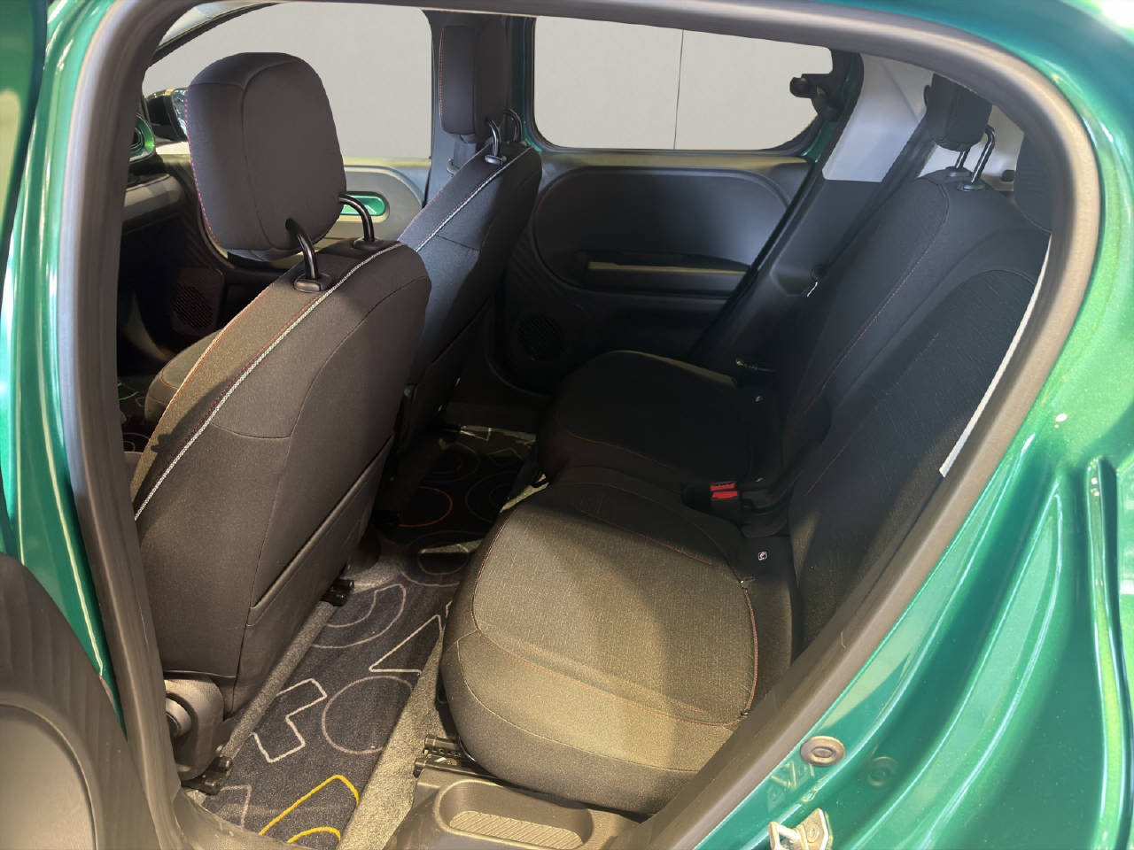 RENAULT Twingo E-Tech Urban Range techno-image-5