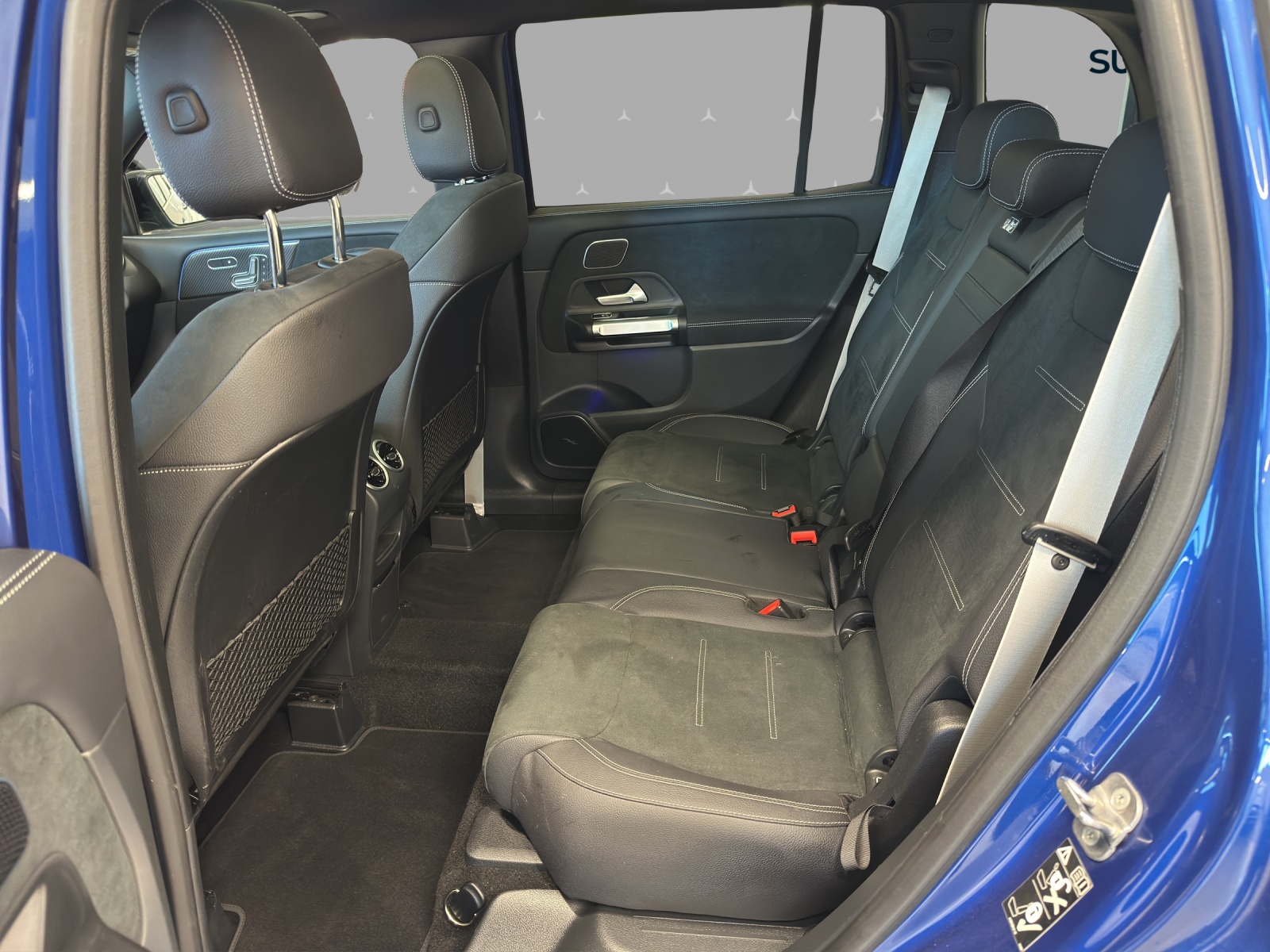 MERCEDES-BENZ GLB 220 4Matic 8G-Tronic-image-13