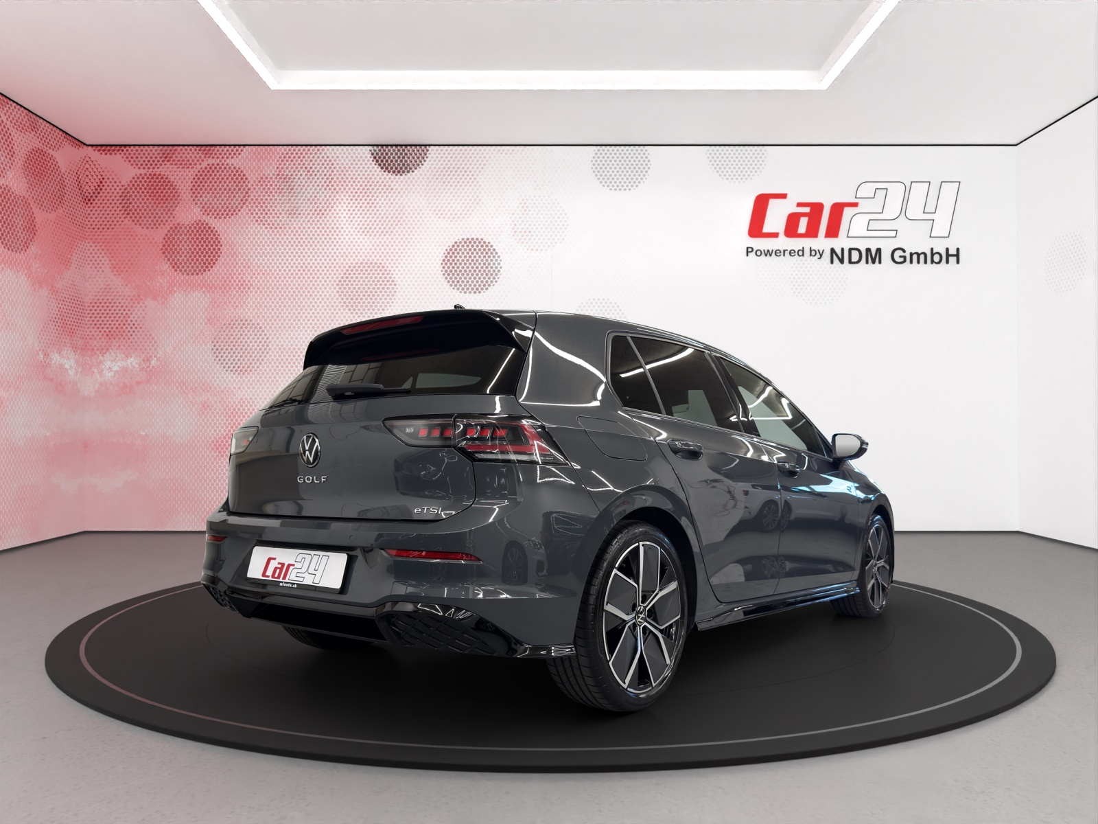 VW Golf 1.5 e TSI mHEV R-Line DSG * CH-Fahrzeug *-image-4