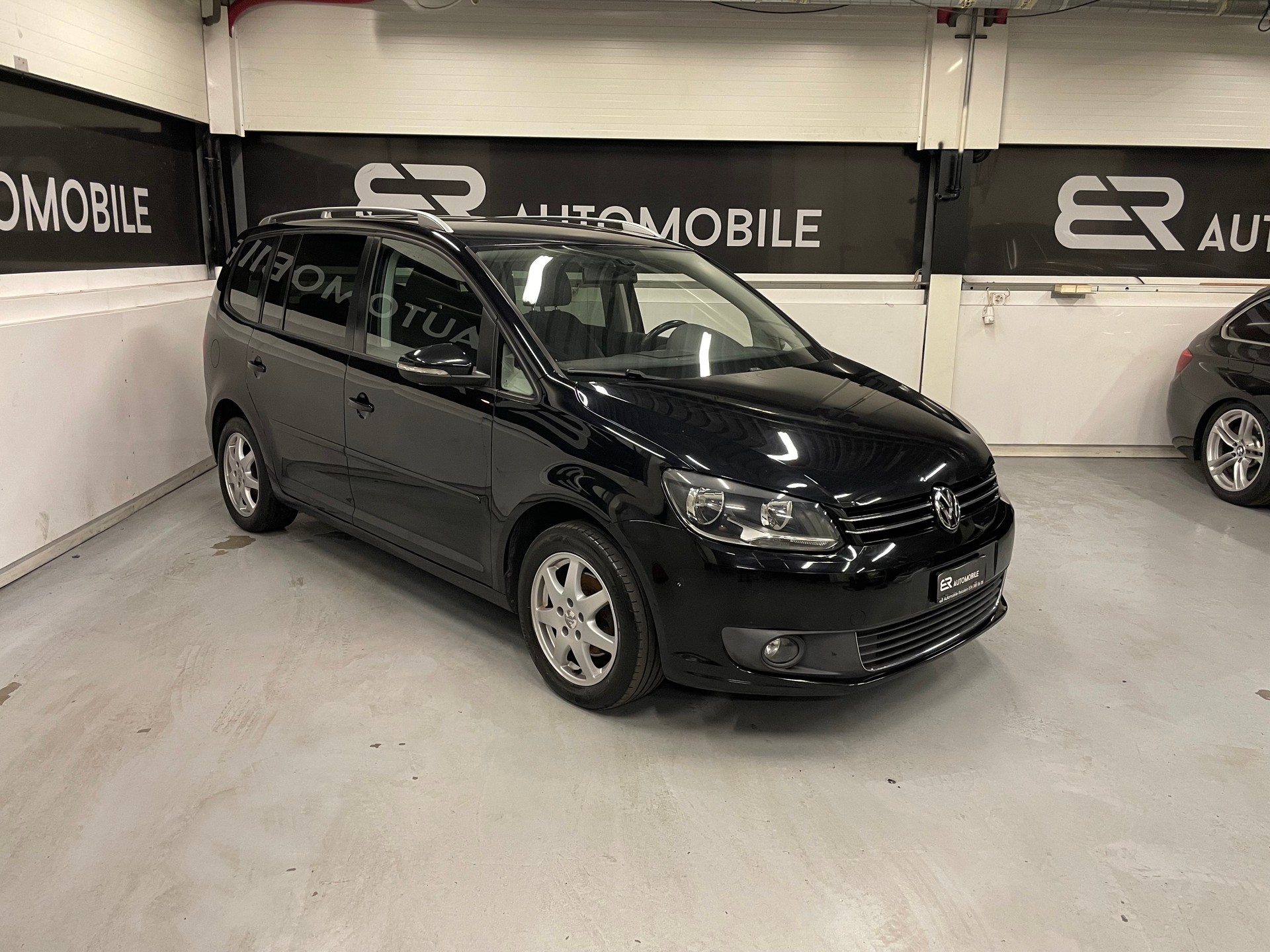 VW Touran 1.4 TSI Comfortline 7-Plätze-image-1