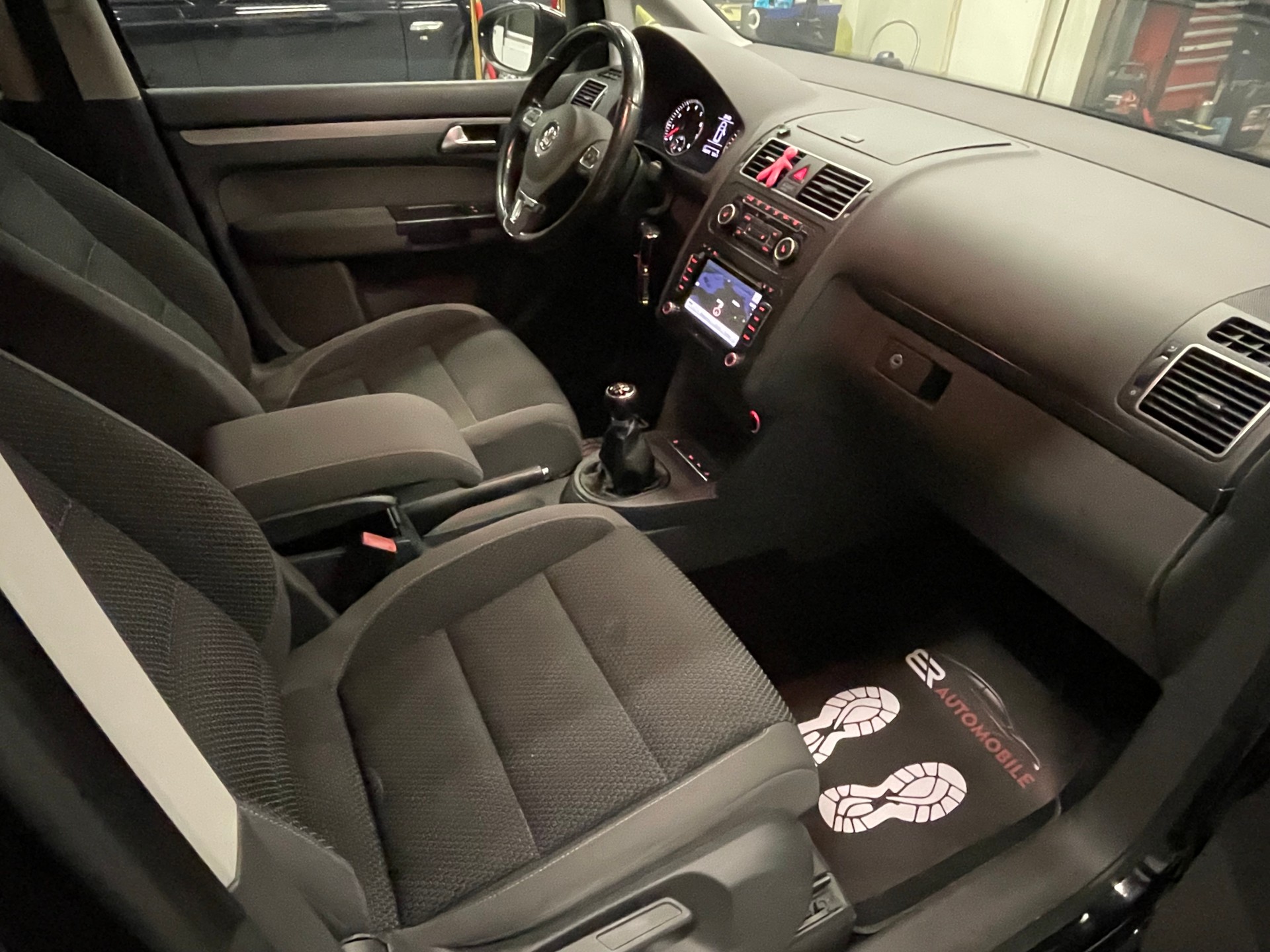 VW Touran 1.4 TSI Comfortline 7-Plätze-image-10