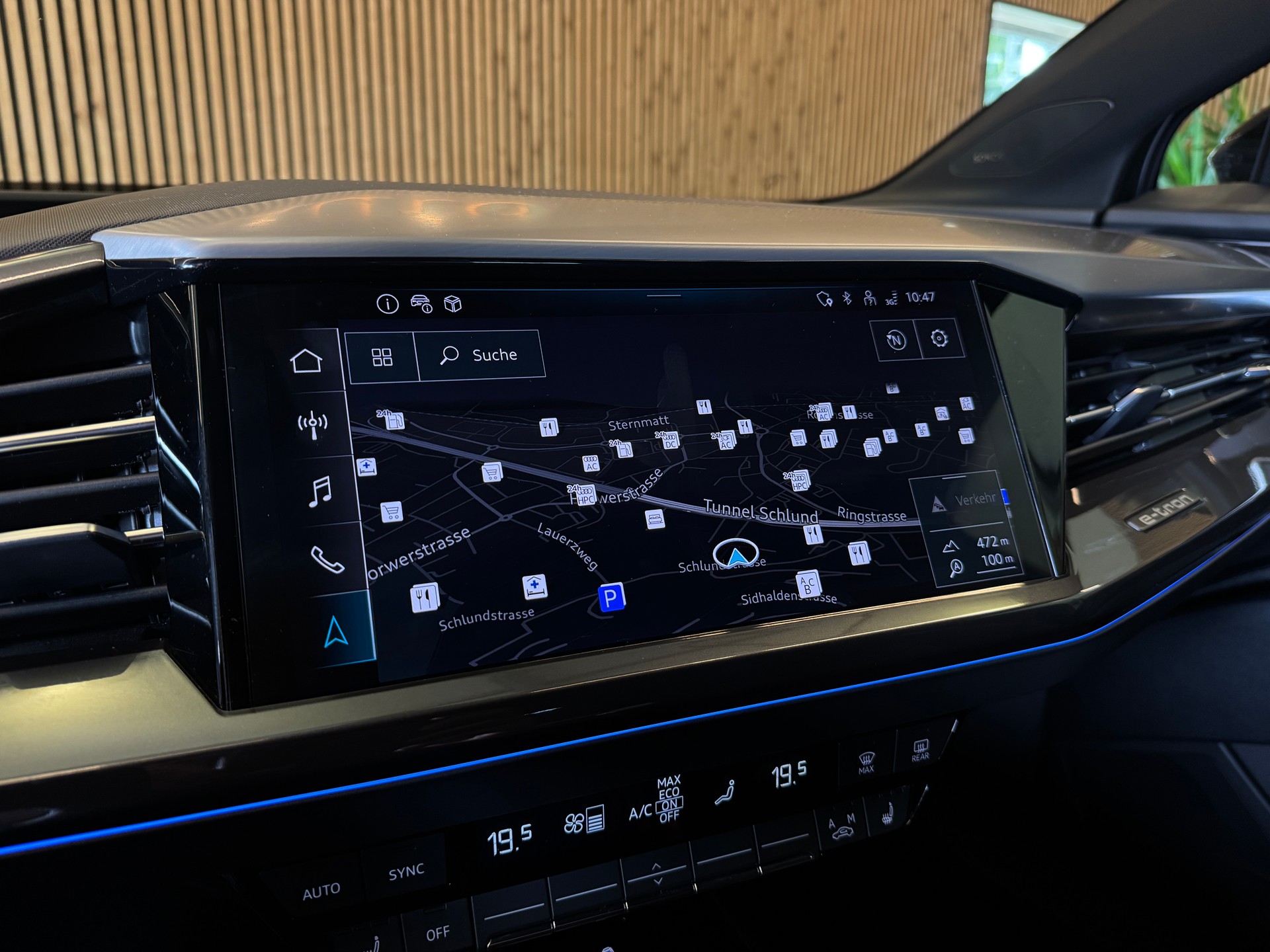 AUDI Q4 e-tron Sportback 45 quattro S Line-image-17